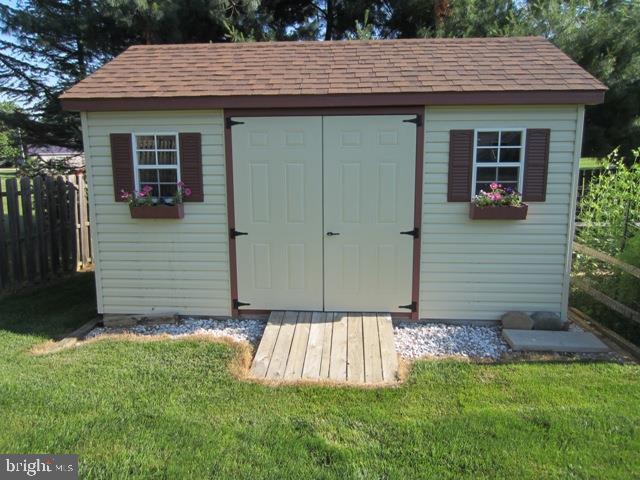 POPLAR SPRINGS - Residential