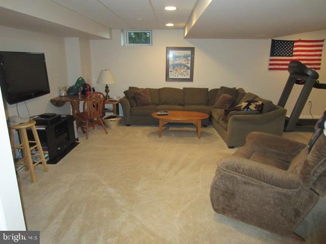 POPLAR SPRINGS - Residential