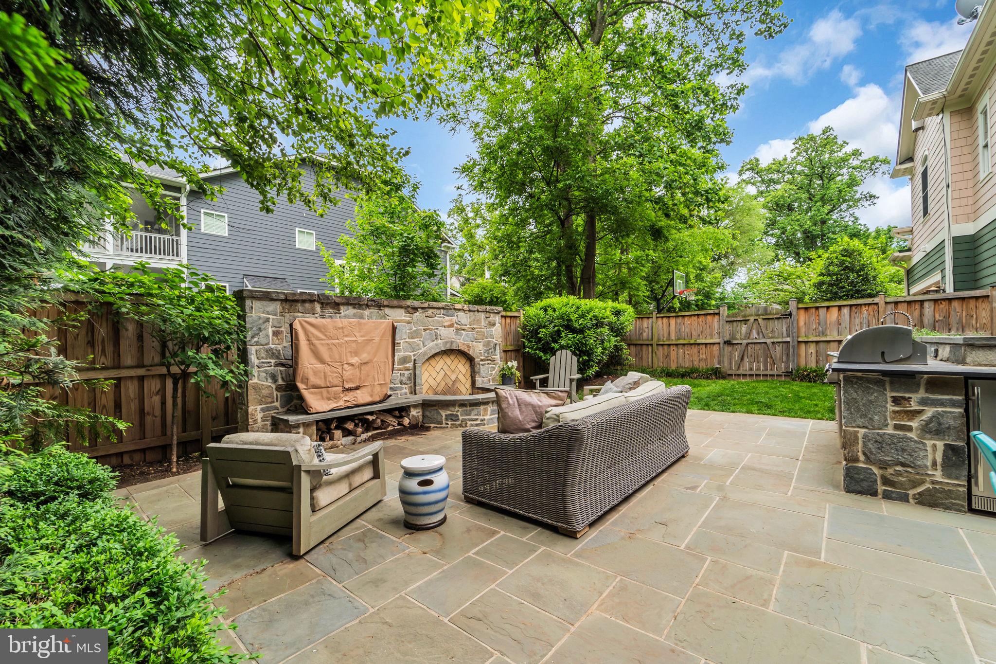 WOODLAND - Residential