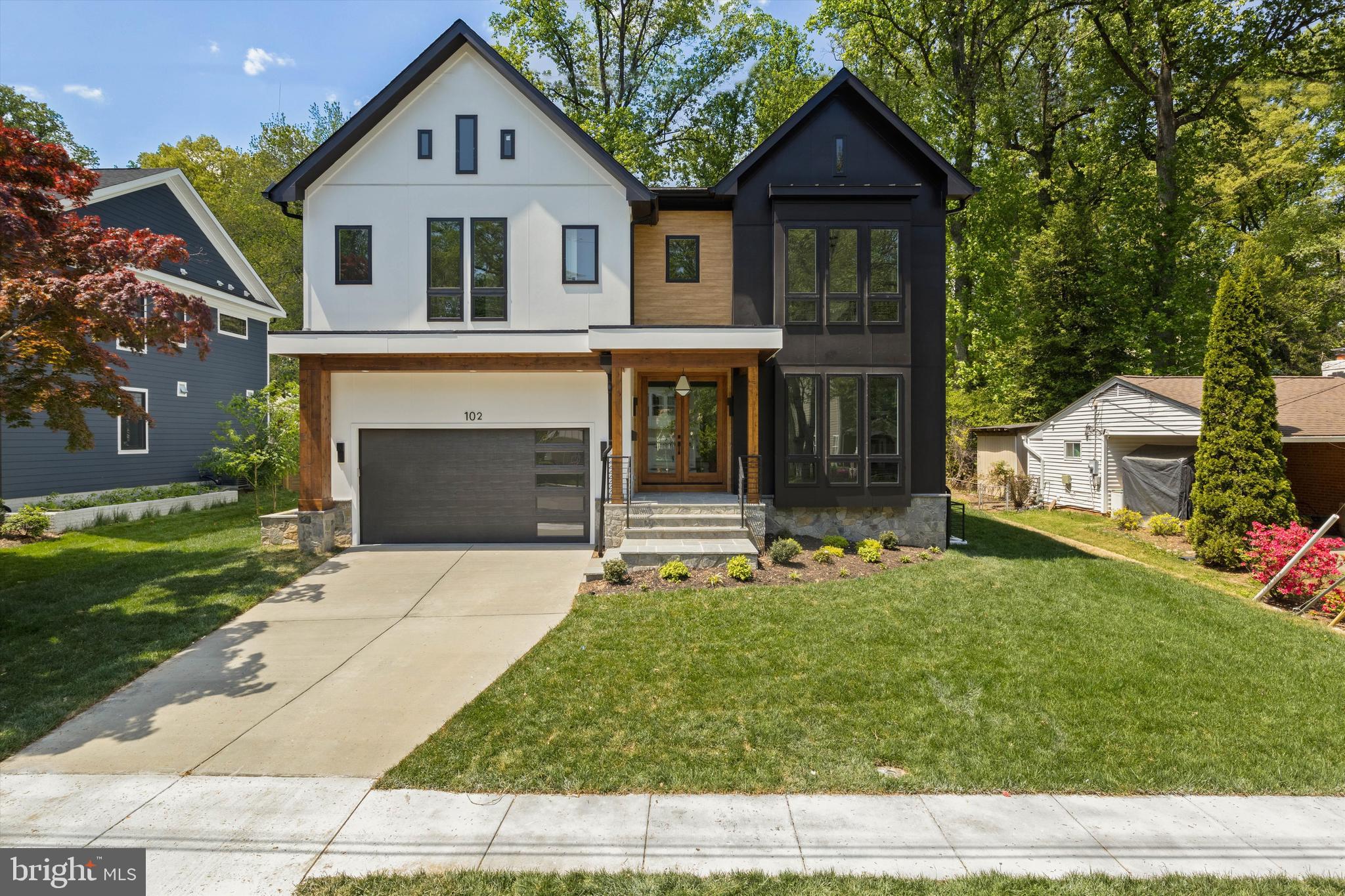 VIENNA WOODS - Residential