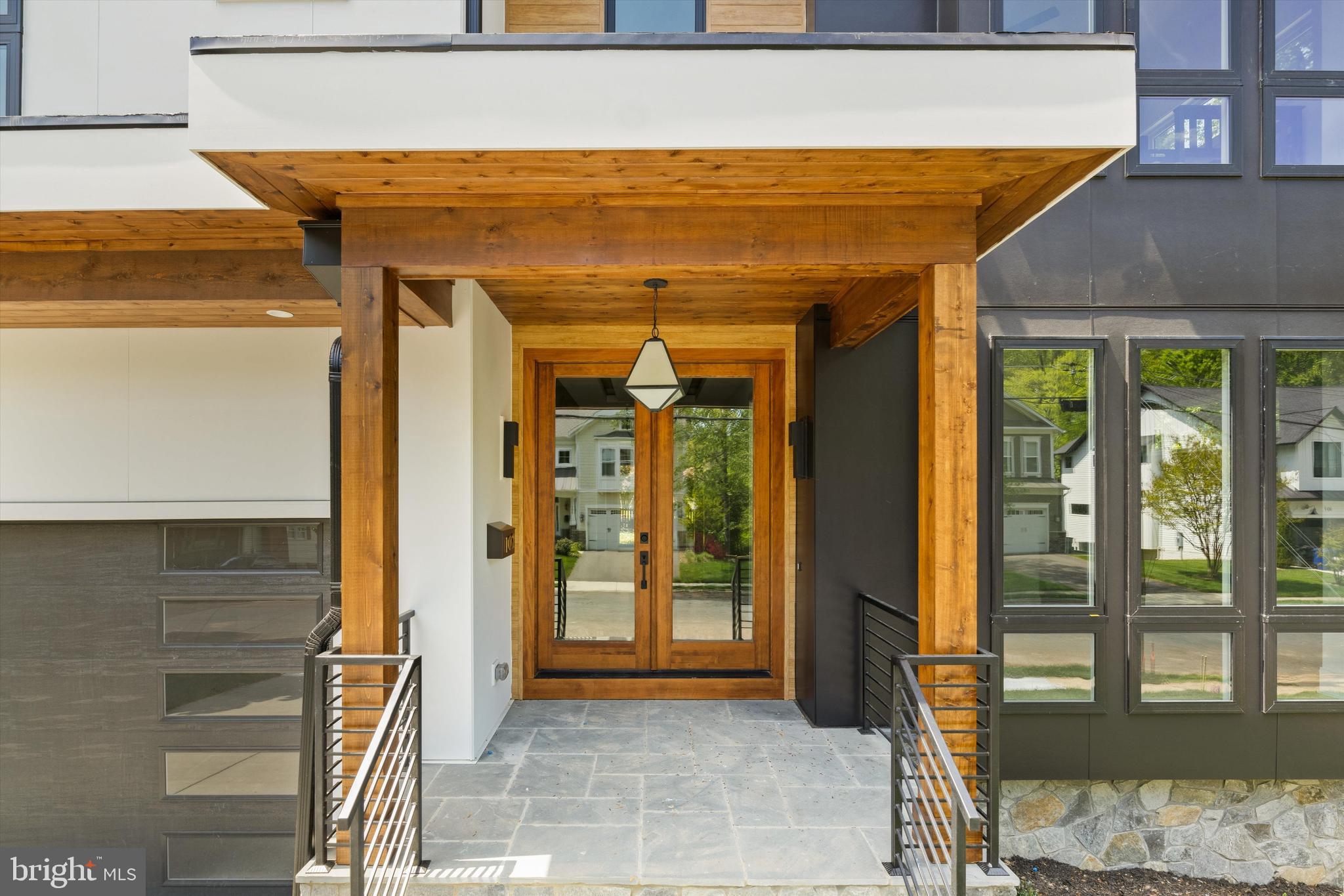 VIENNA WOODS - Residential