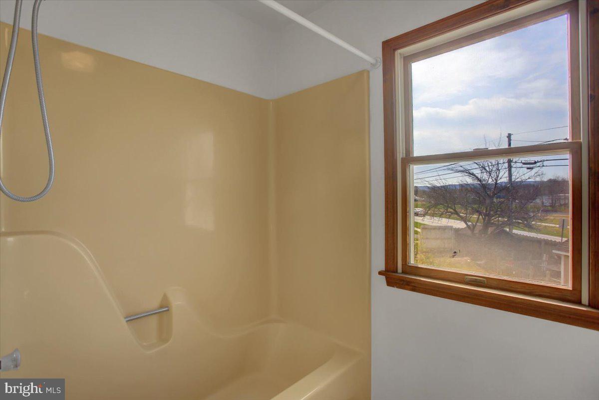 SHIPPENSBURG WEST END - Residential