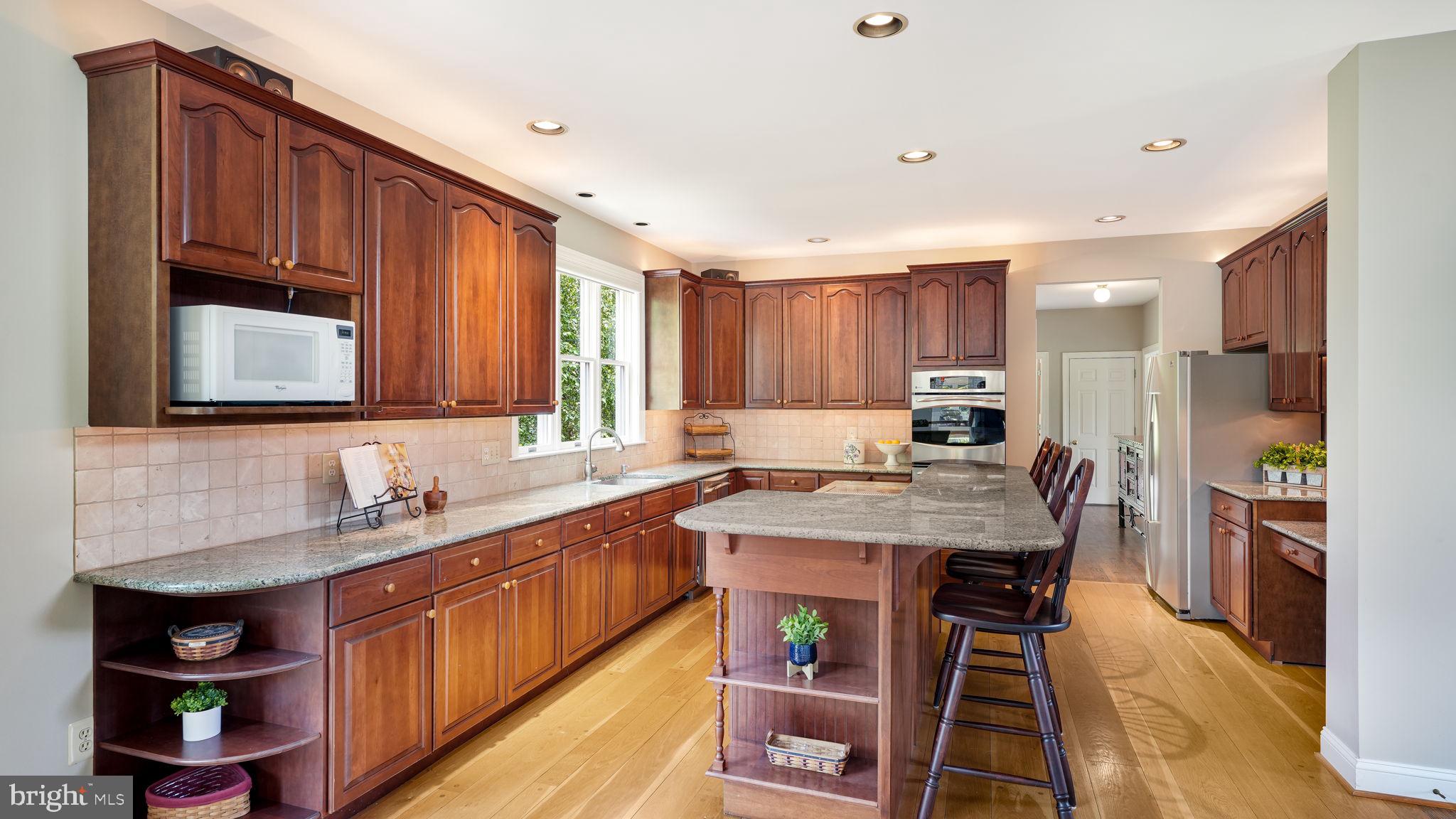 FOX HILL FARMS - Residential