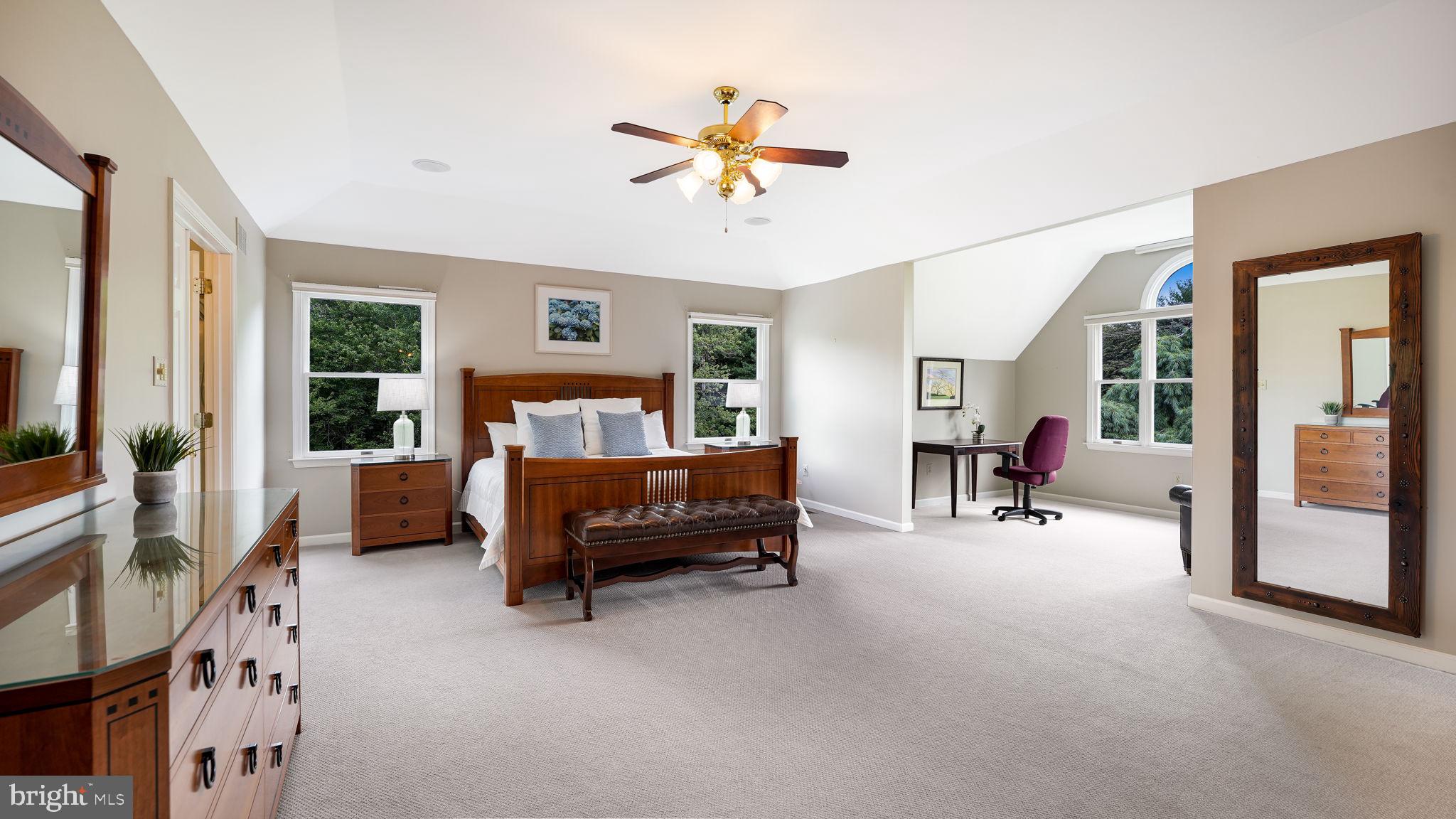 FOX HILL FARMS - Residential