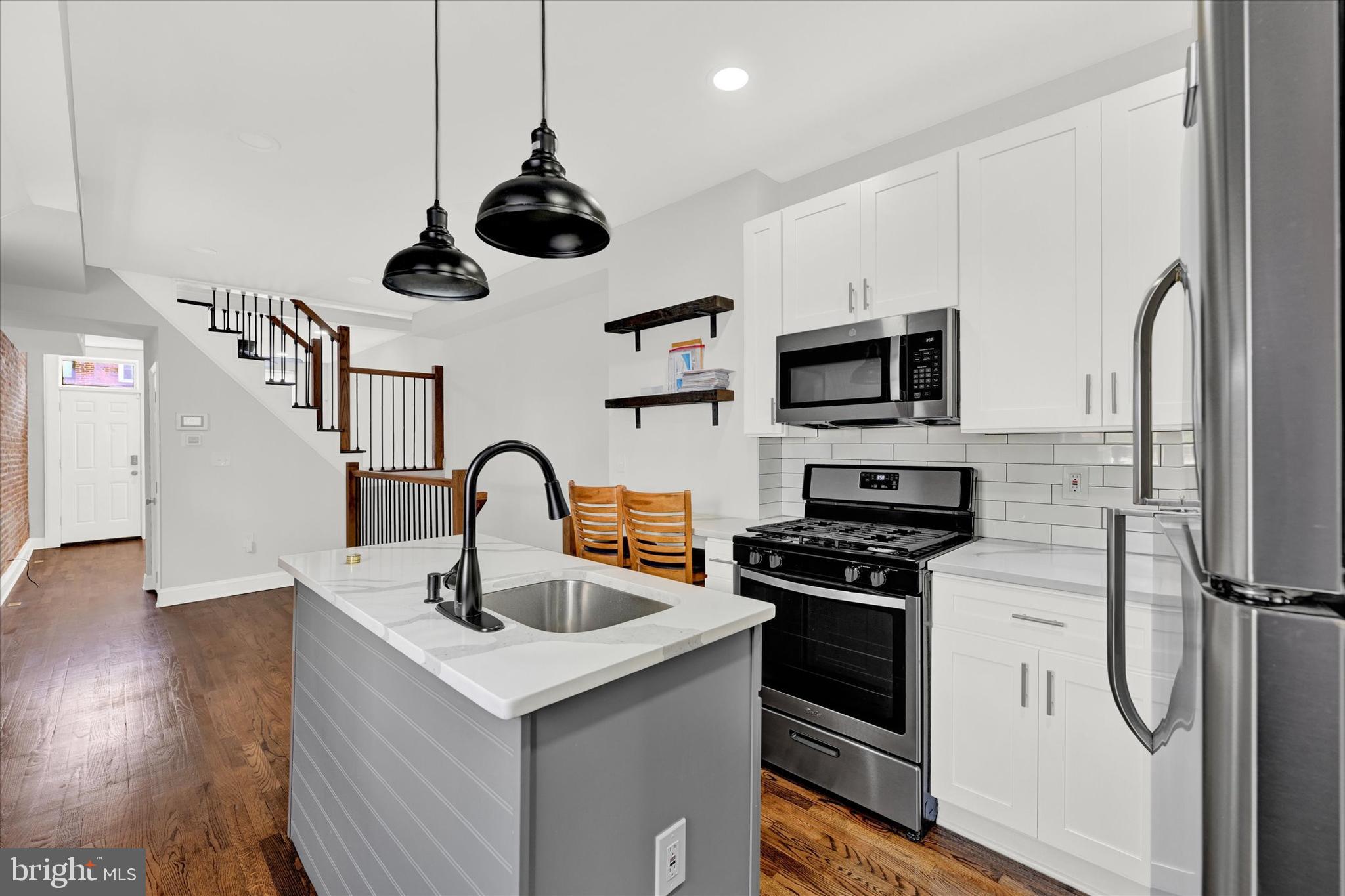 2 W BARNEY STREET 1