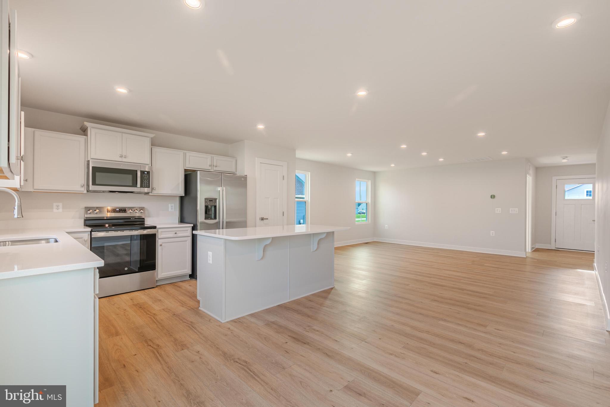 CARDINAL POINTE - Residential