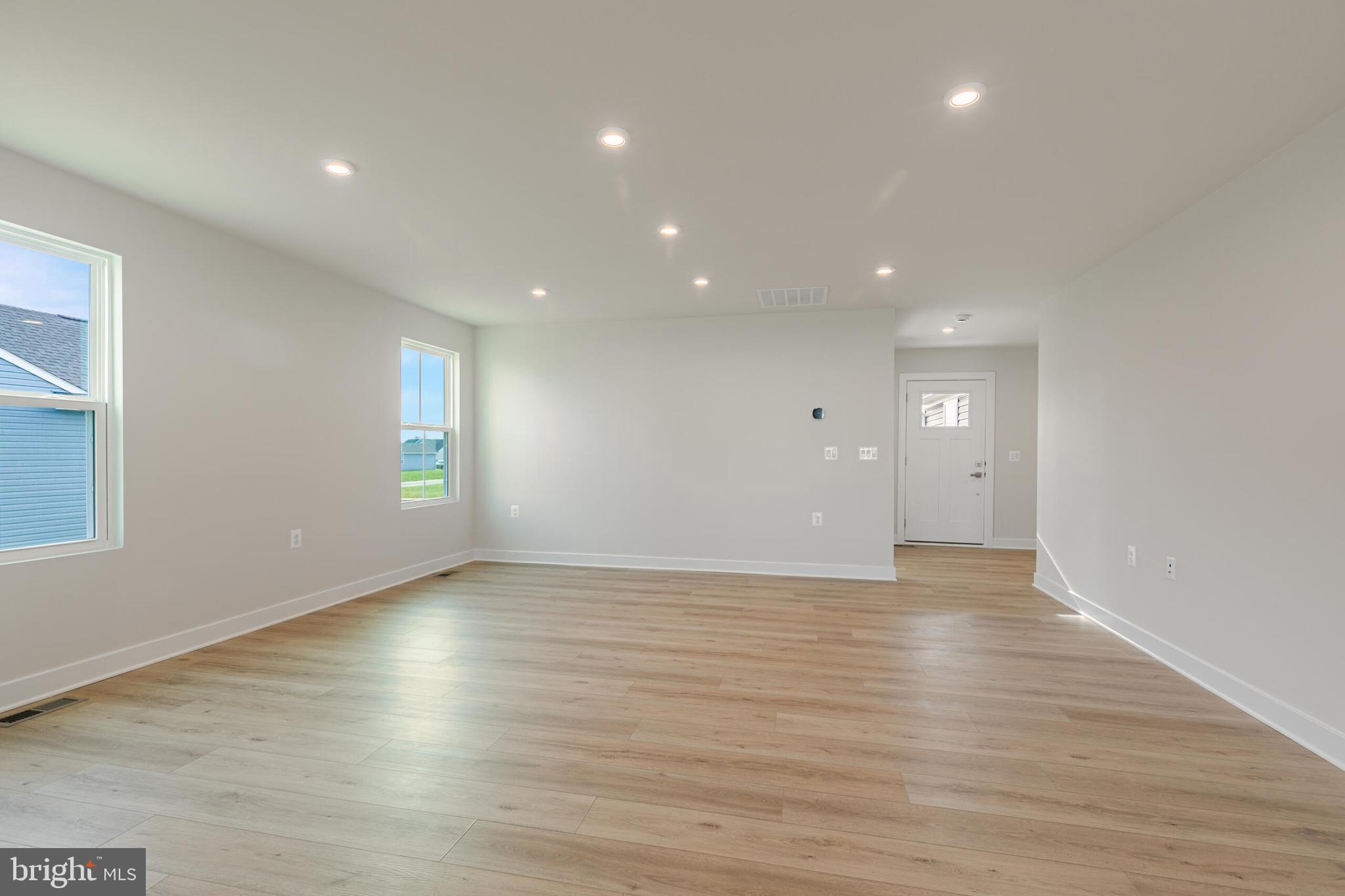 CARDINAL POINTE - Residential