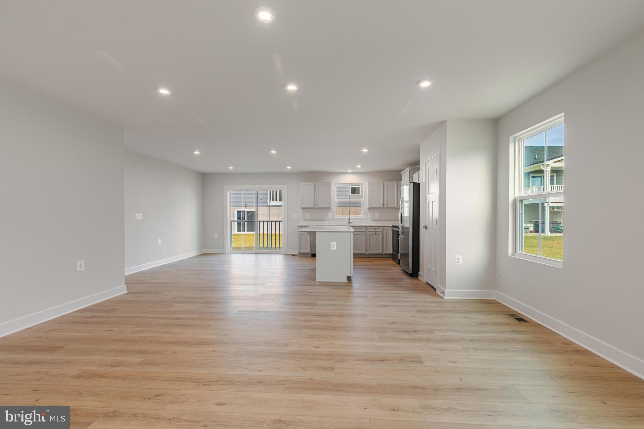 CARDINAL POINTE - Residential