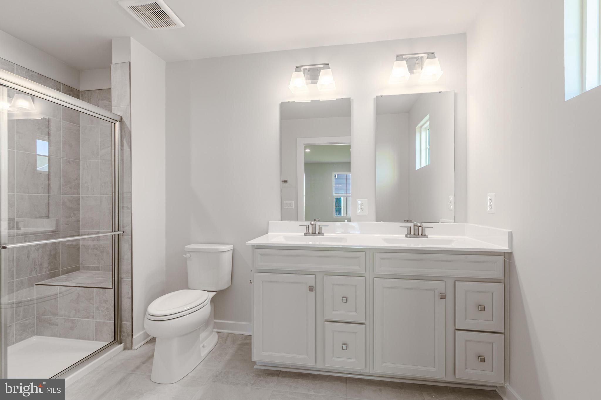 CARDINAL POINTE - Residential