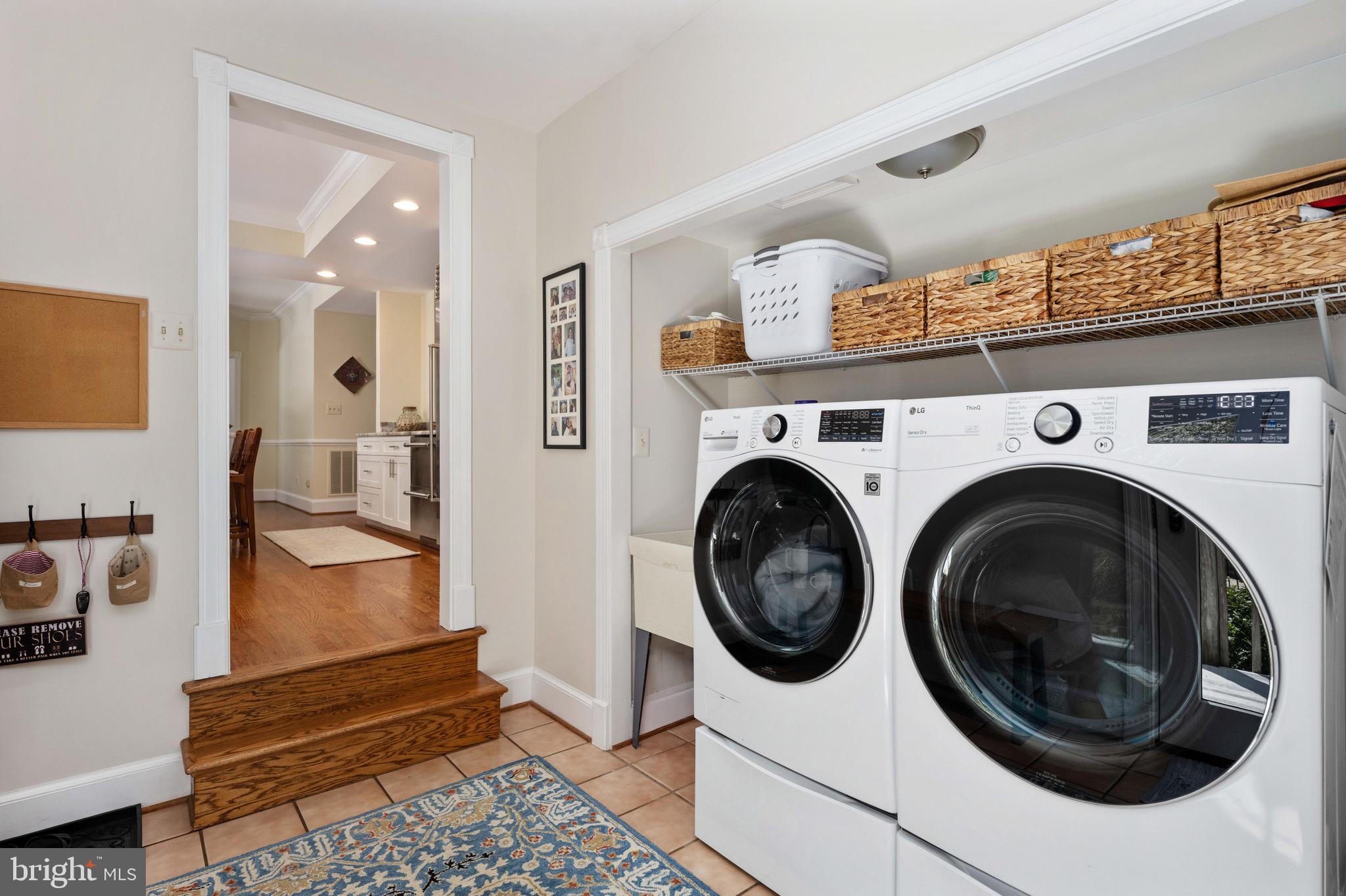 DOMINION HUNT ESTS - Residential