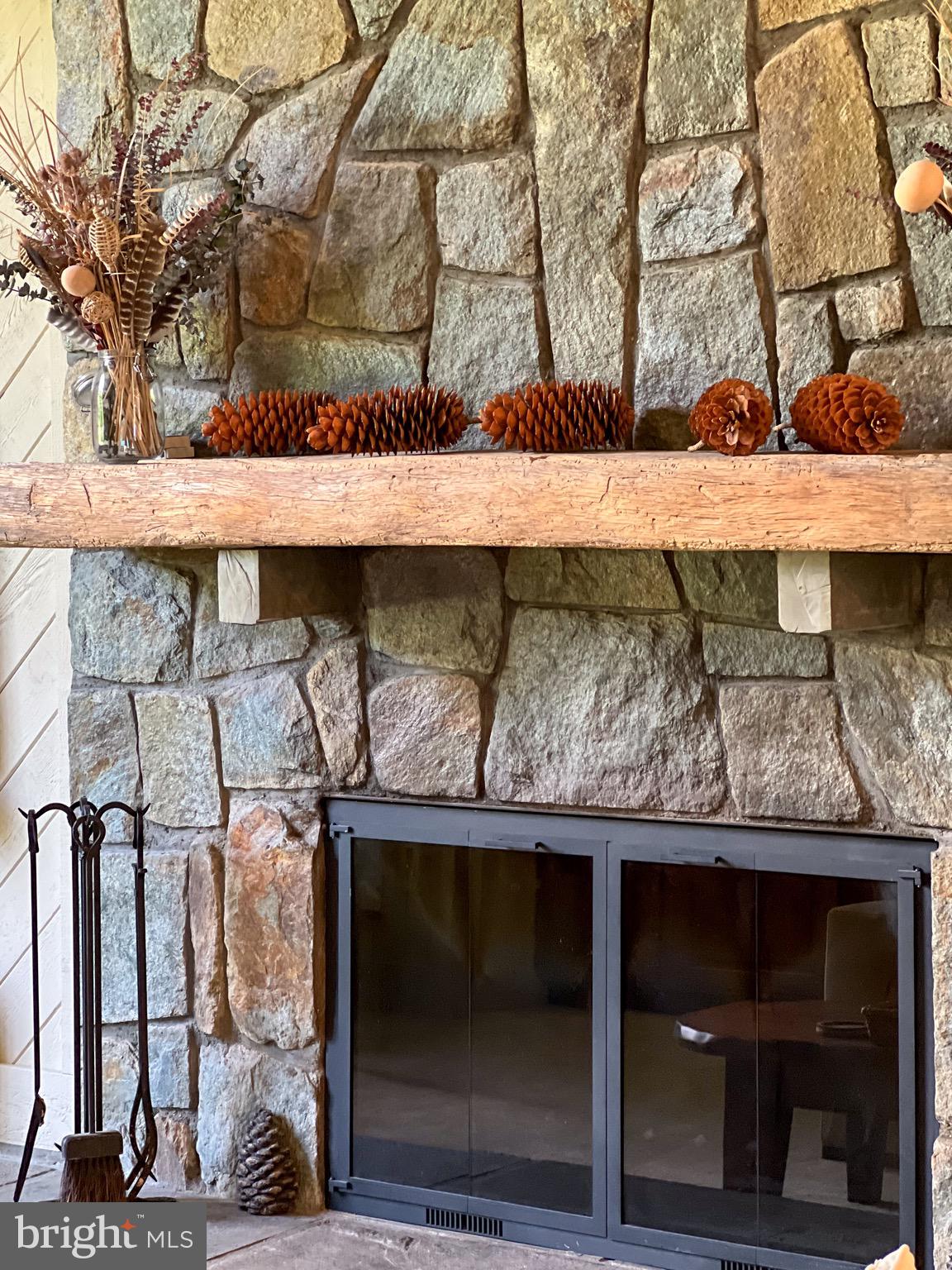 DOMINION HUNT ESTS - Residential