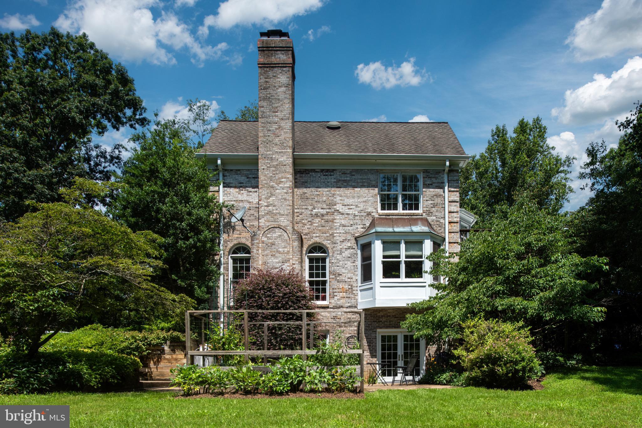 DOMINION HUNT ESTS - Residential