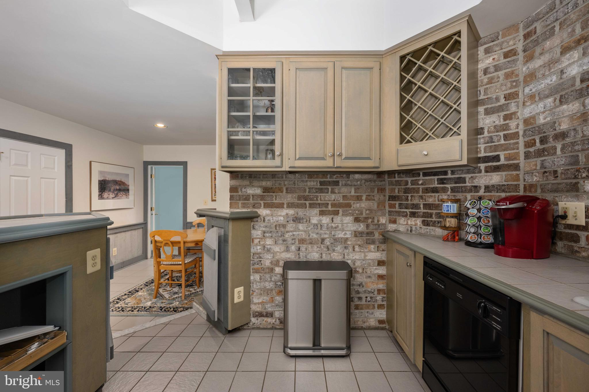 DOMINION HUNT ESTS - Residential