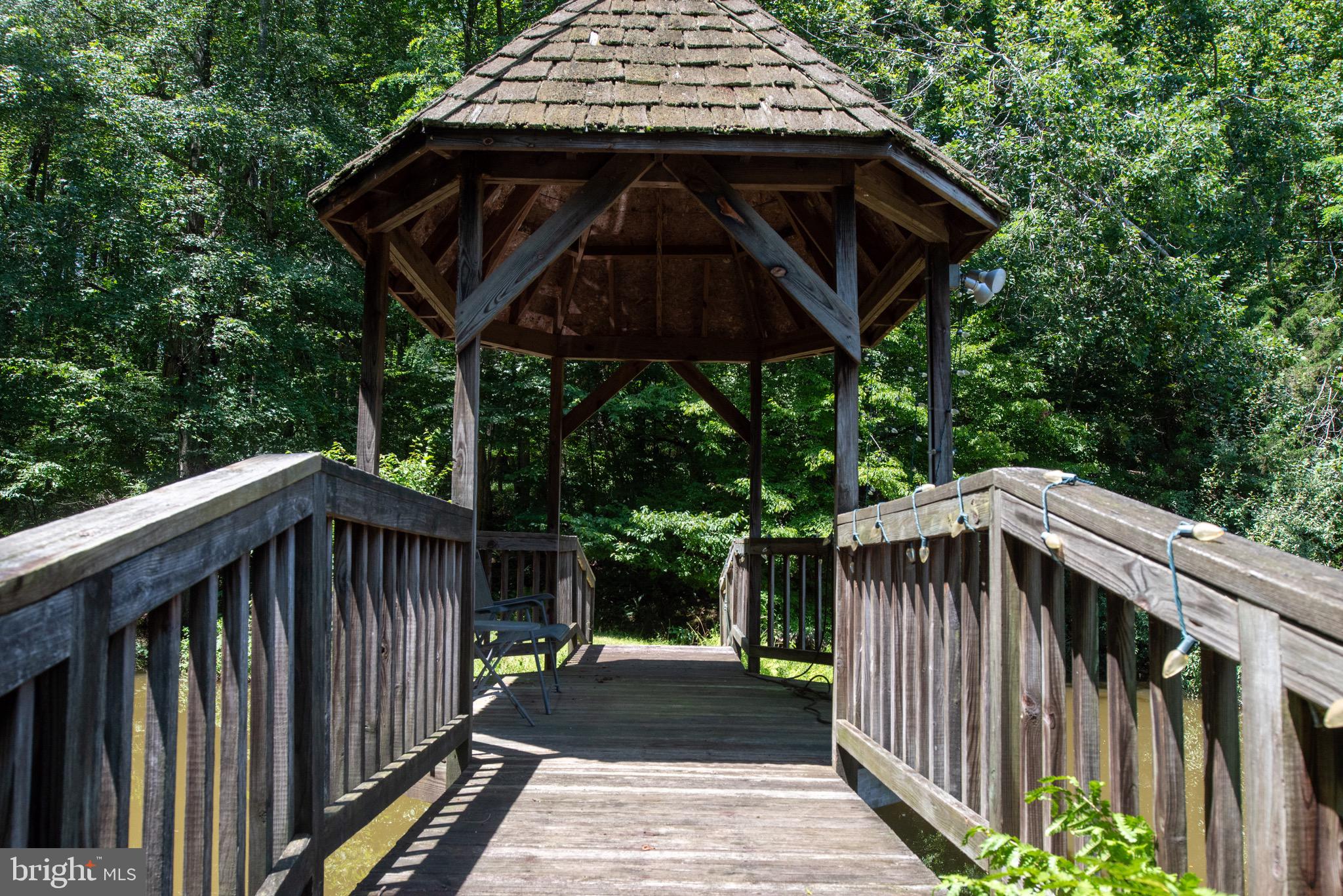 DOMINION HUNT ESTS - Residential