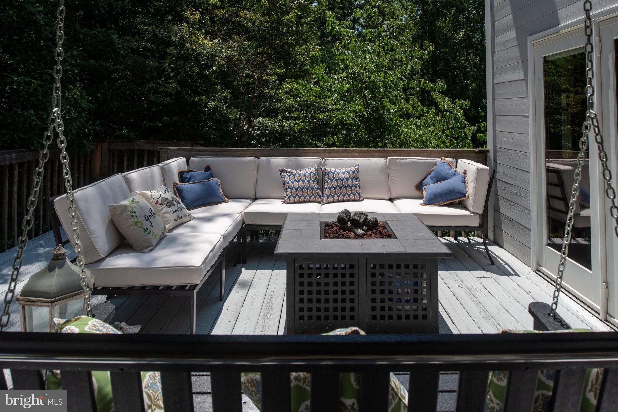 DOMINION HUNT ESTS - Residential