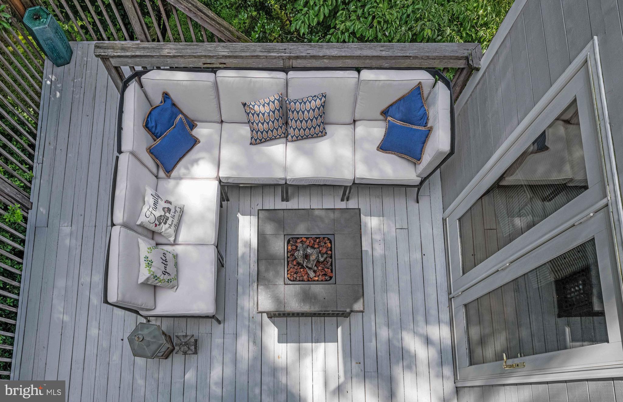 DOMINION HUNT ESTS - Residential