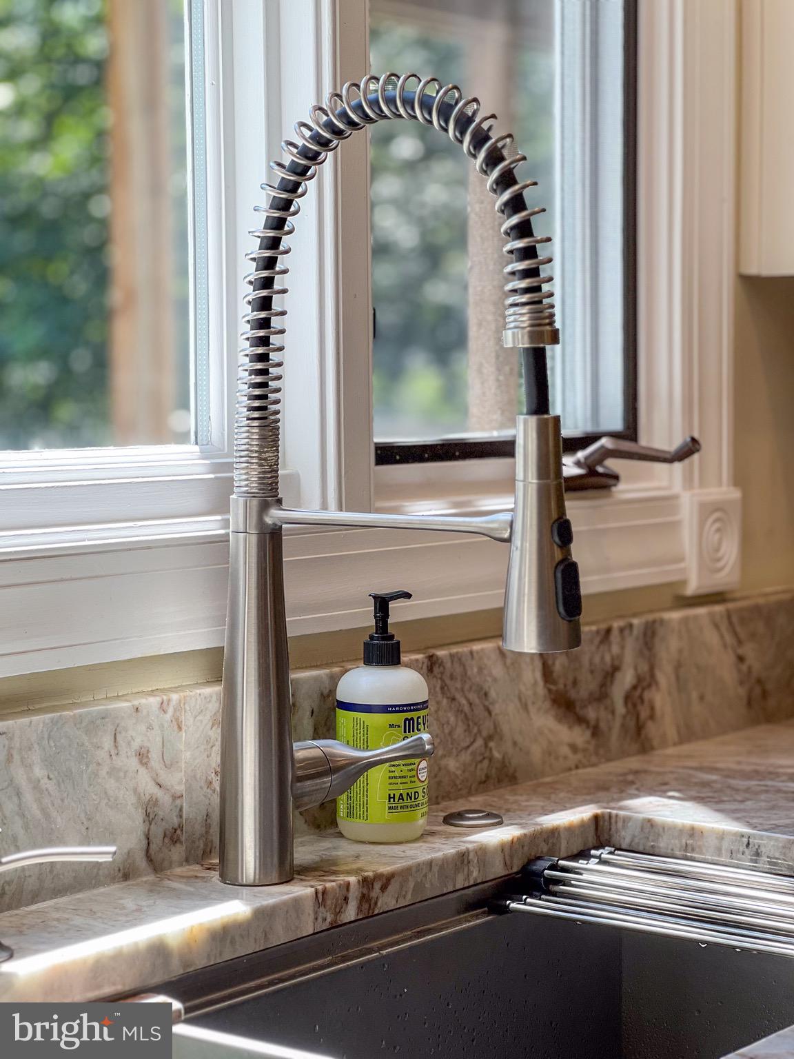 DOMINION HUNT ESTS - Residential