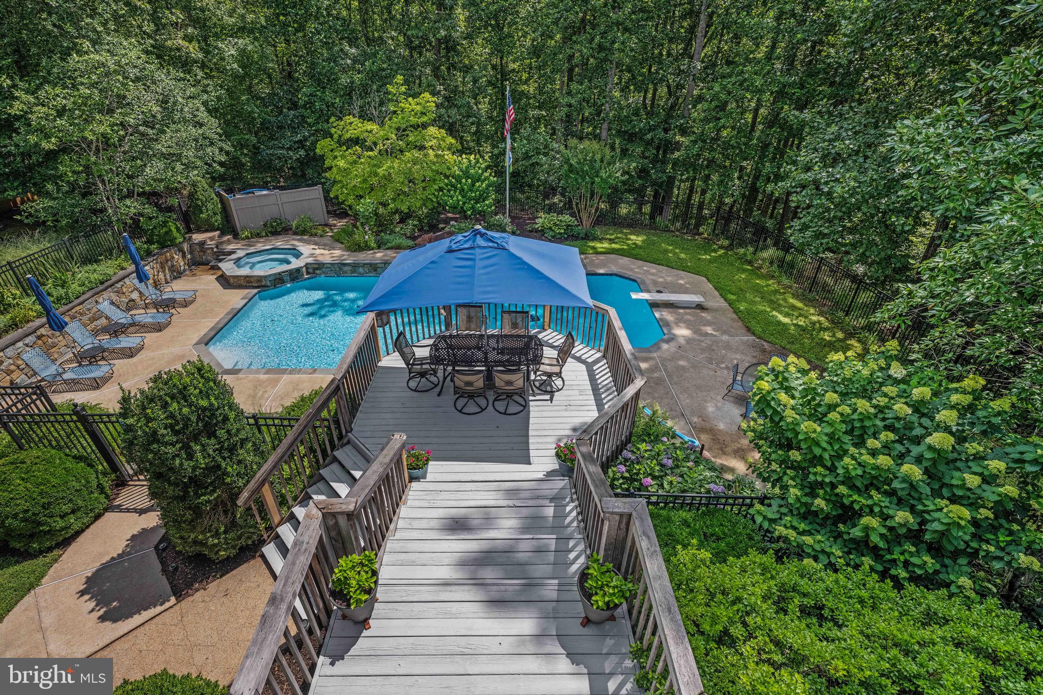 DOMINION HUNT ESTS - Residential