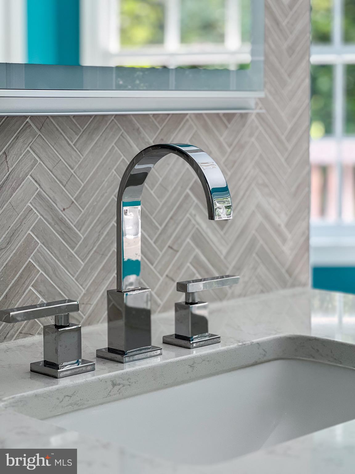 DOMINION HUNT ESTS - Residential