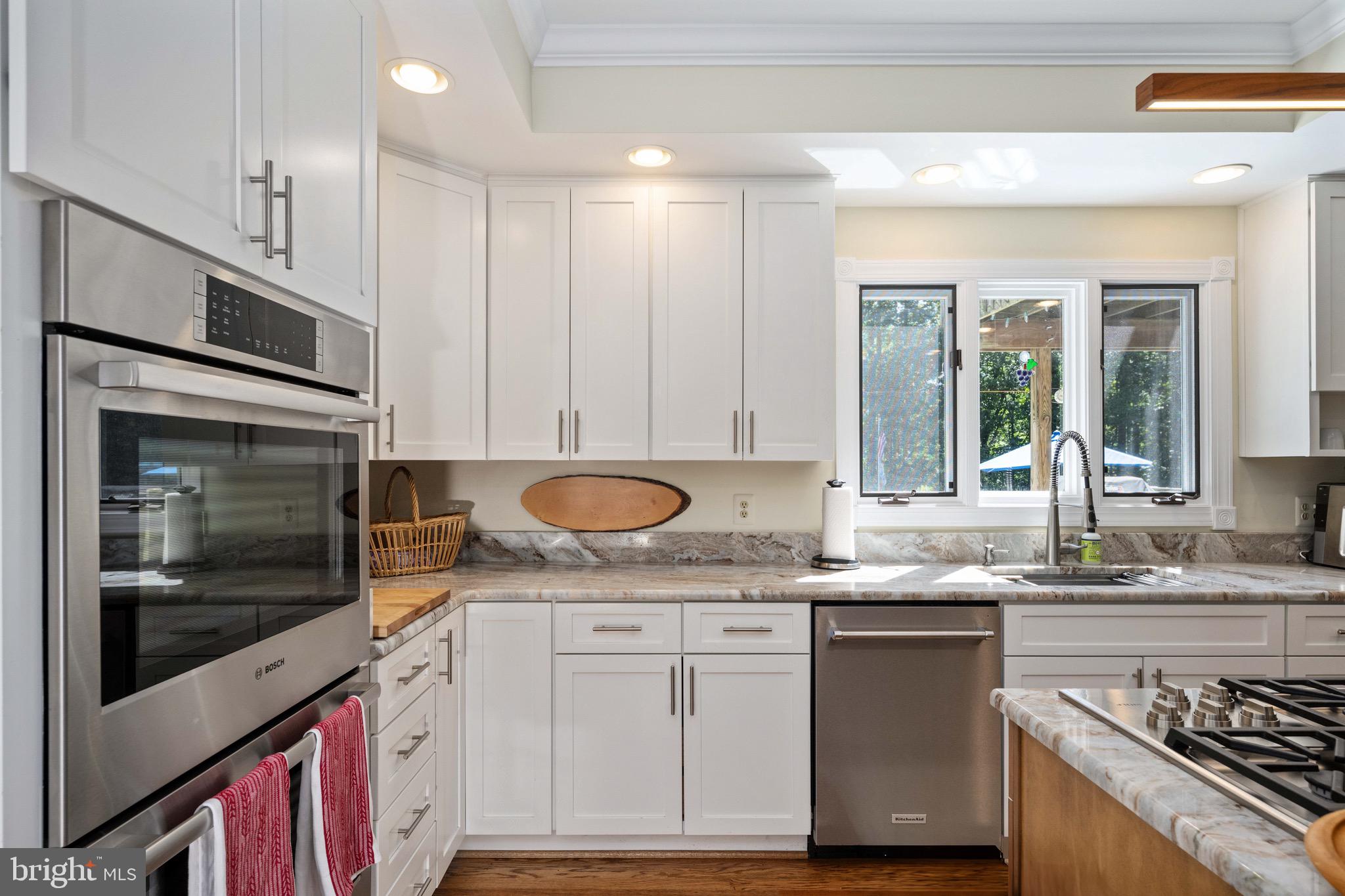 DOMINION HUNT ESTS - Residential