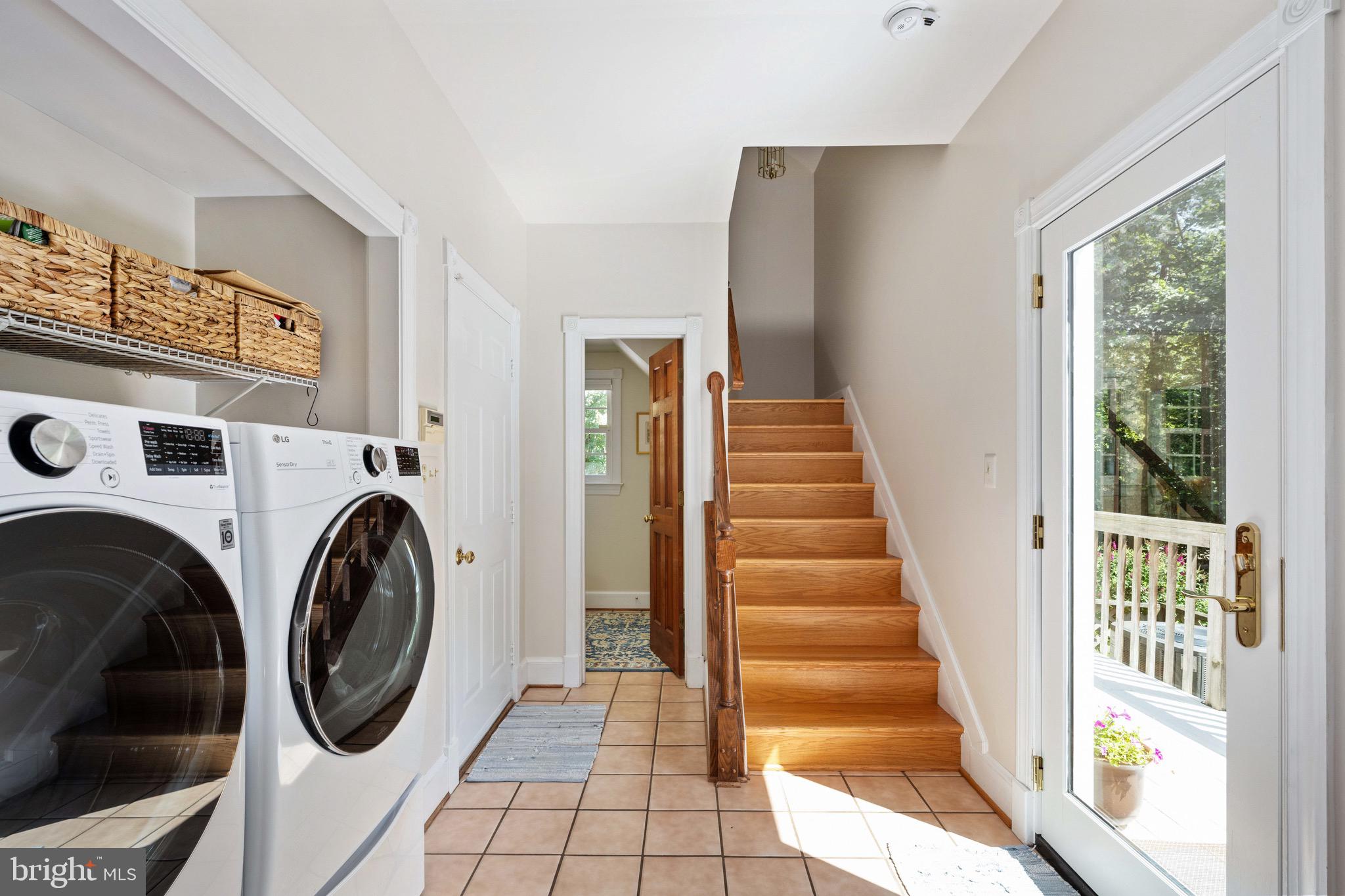 DOMINION HUNT ESTS - Residential