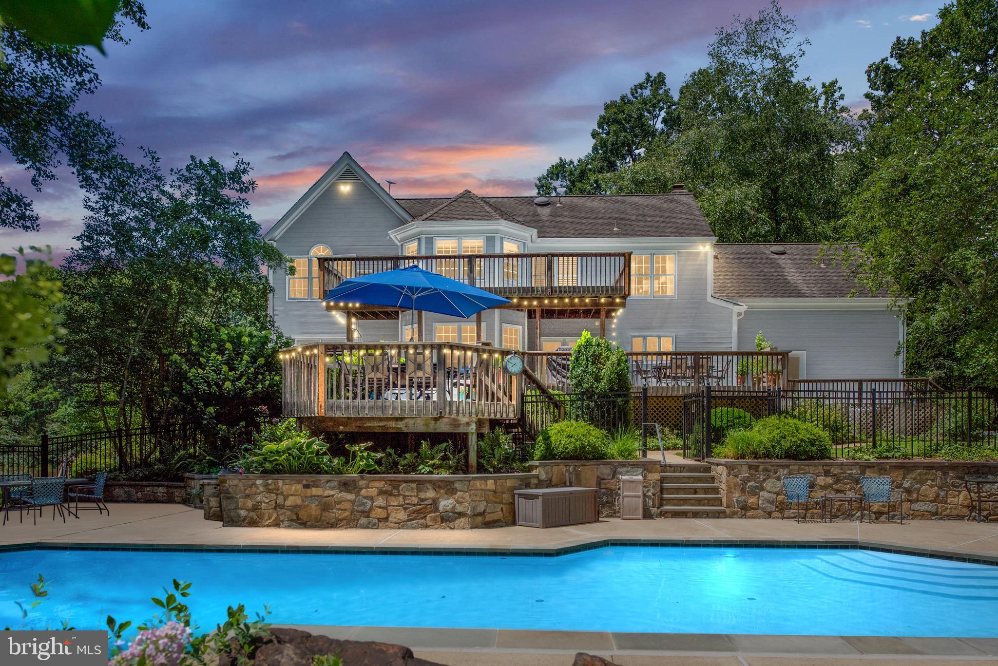 DOMINION HUNT ESTS - Residential