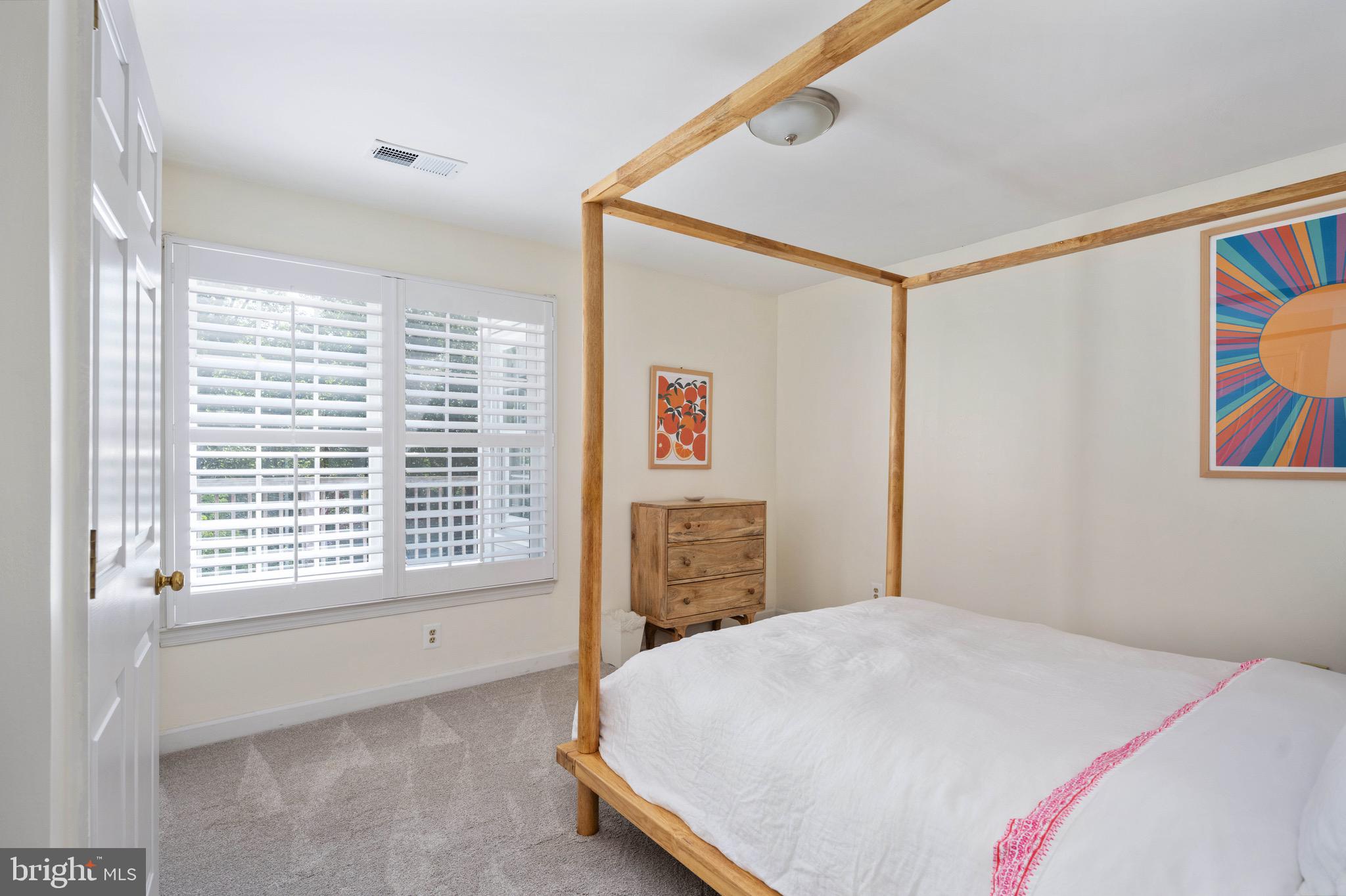 DOMINION HUNT ESTS - Residential