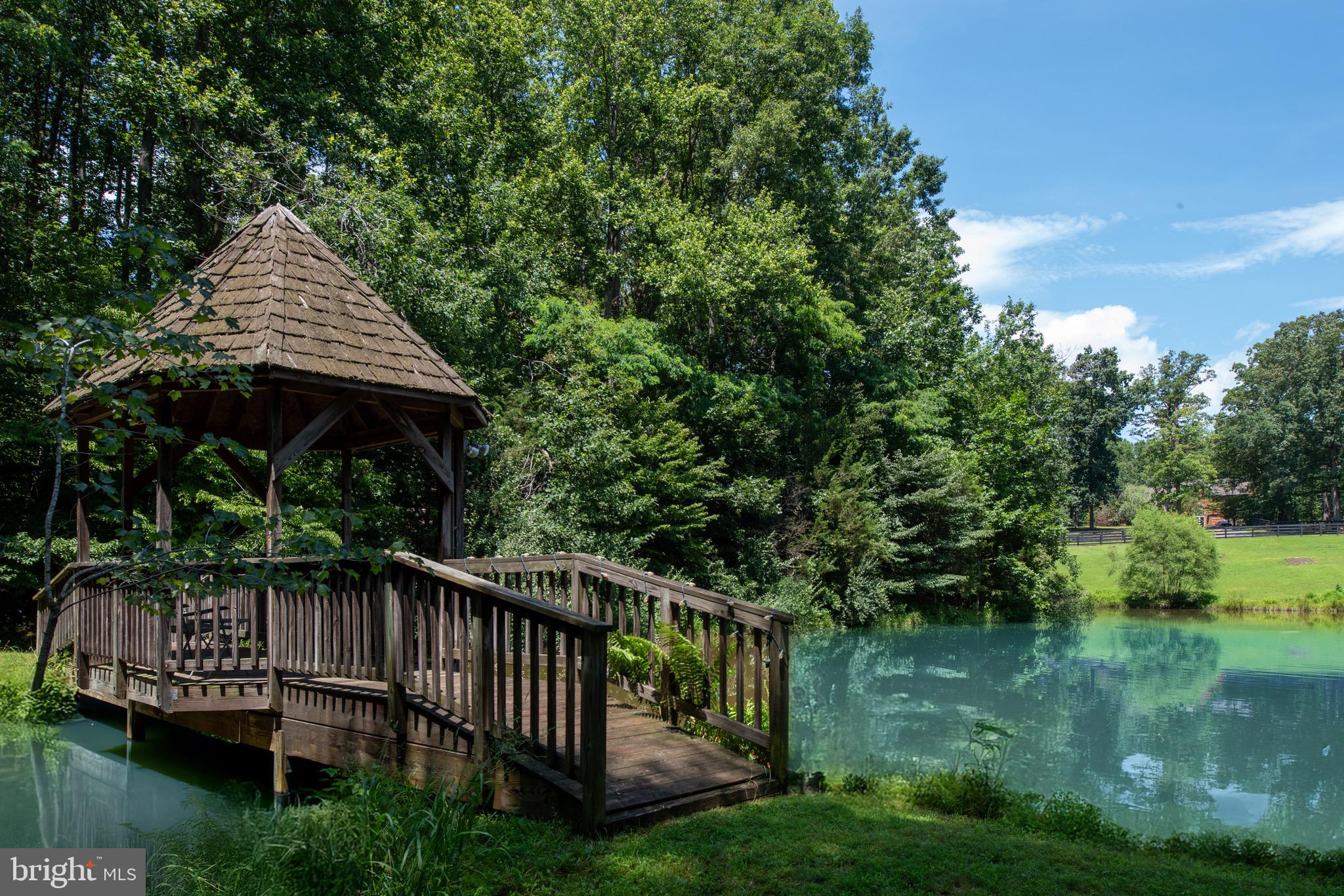 DOMINION HUNT ESTS - Residential