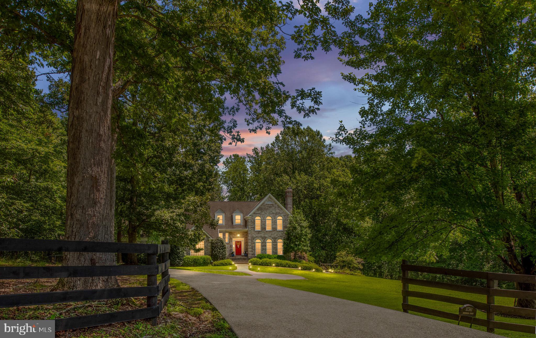 DOMINION HUNT ESTS - Residential