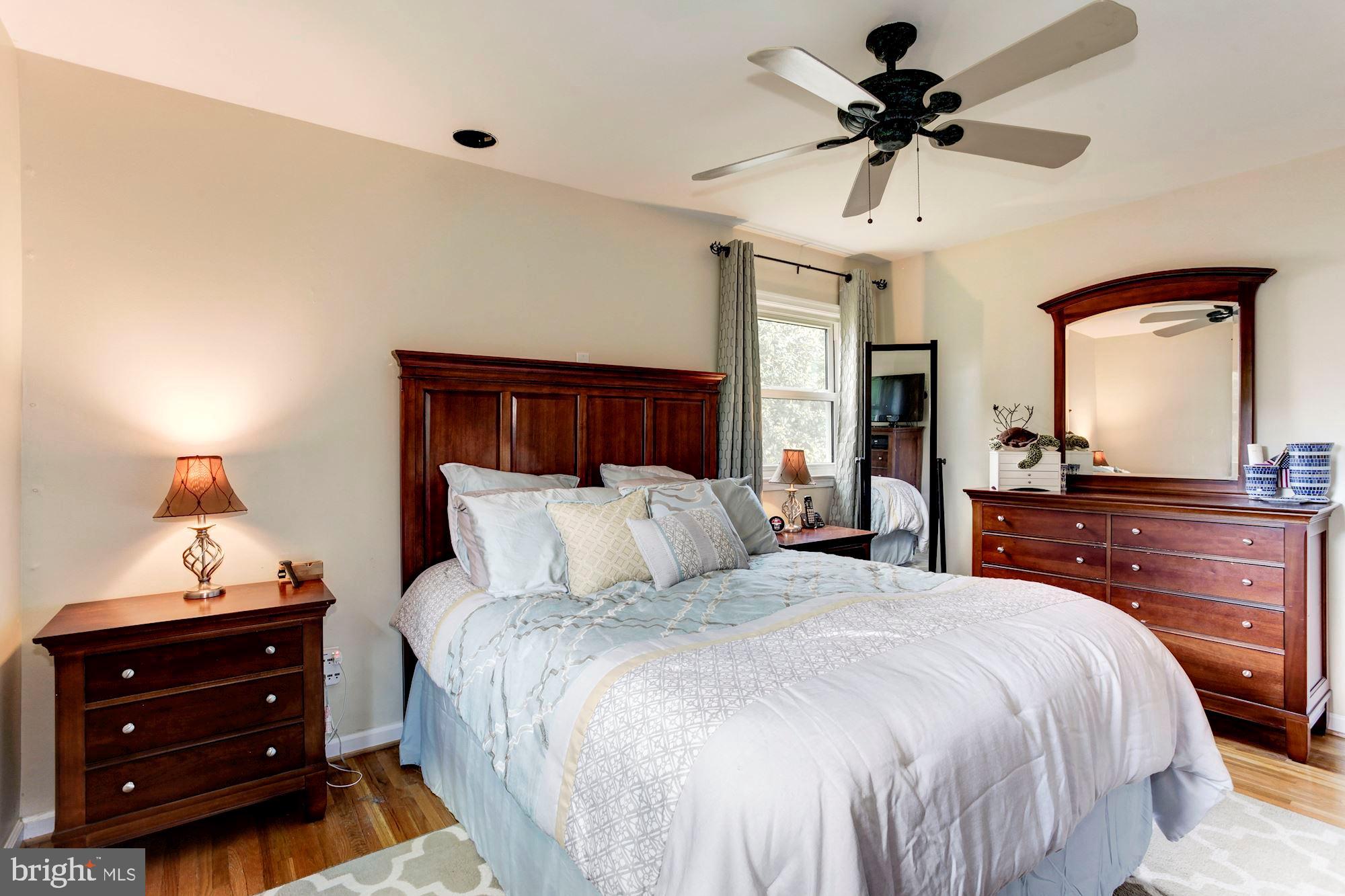 LAKE RIDGE - Residential