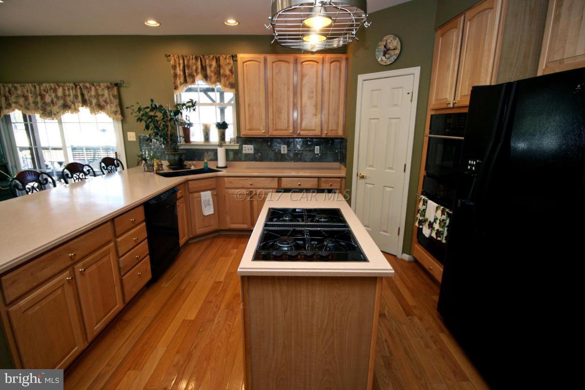 SHADOW HILLS - Residential