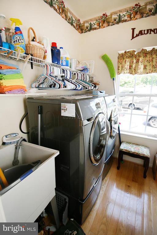 SHADOW HILLS - Residential