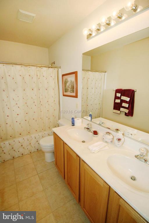 SHADOW HILLS - Residential