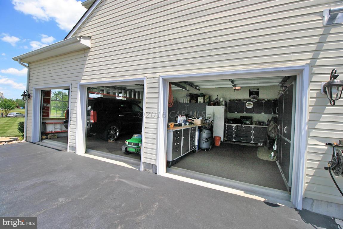 SHADOW HILLS - Residential