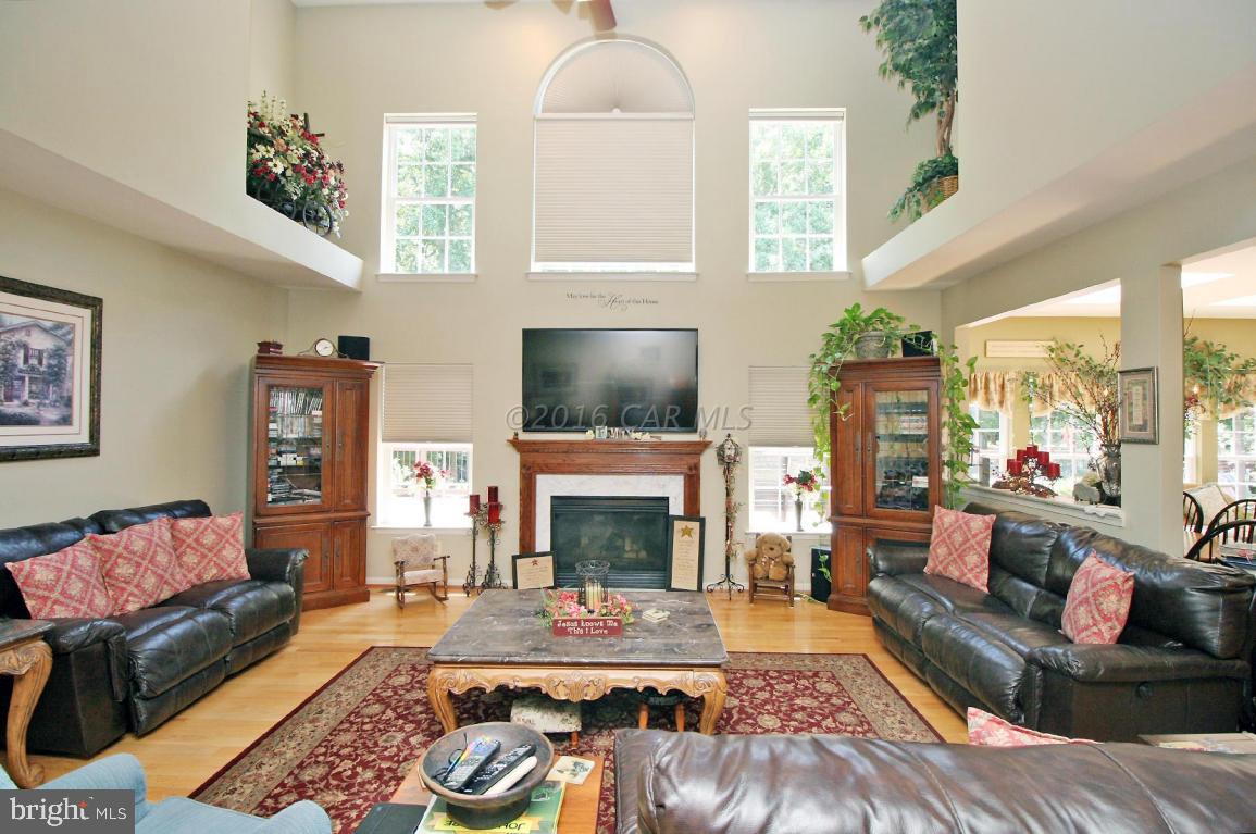 SHADOW HILLS - Residential