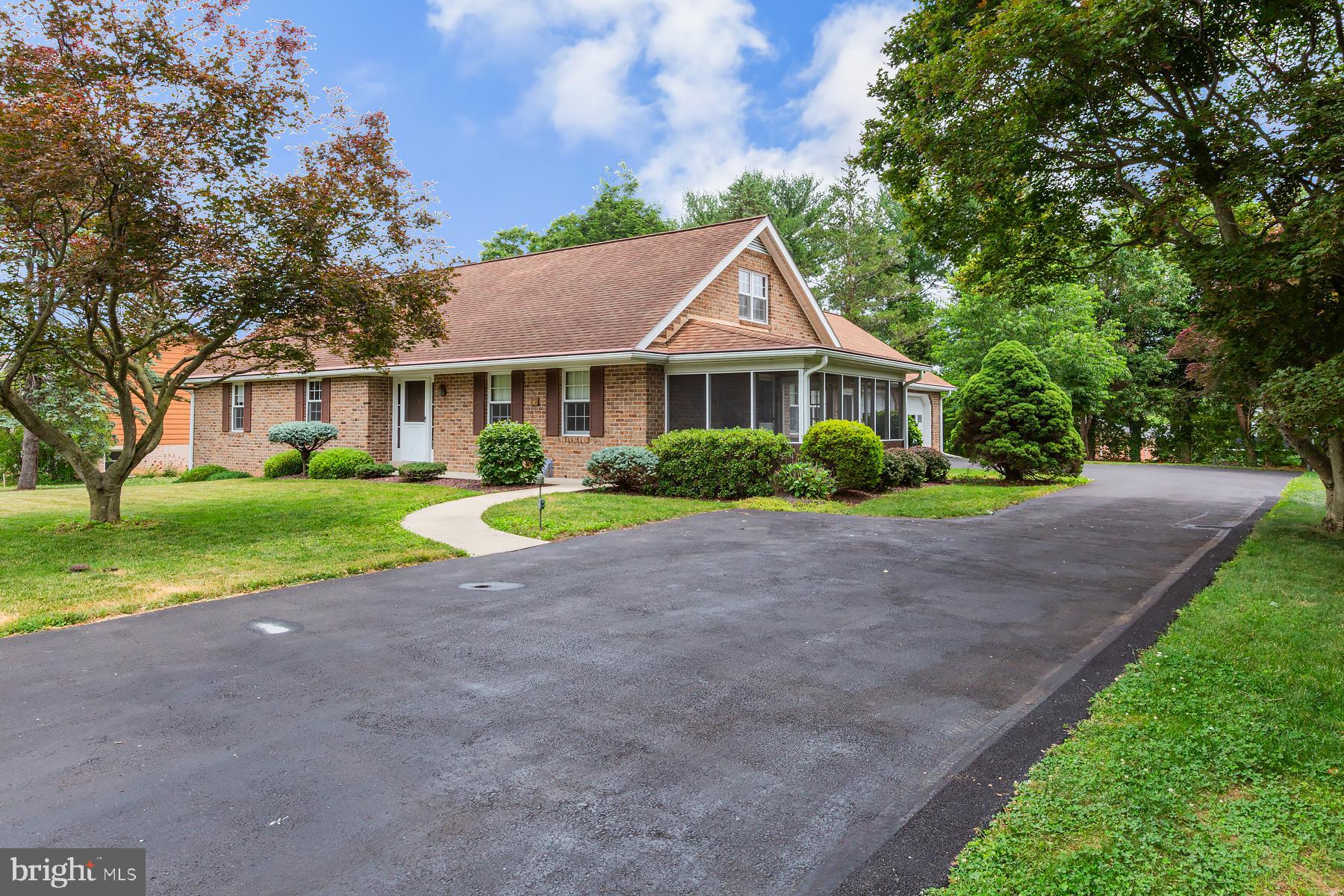 743 BARRHOLLY DRIVE