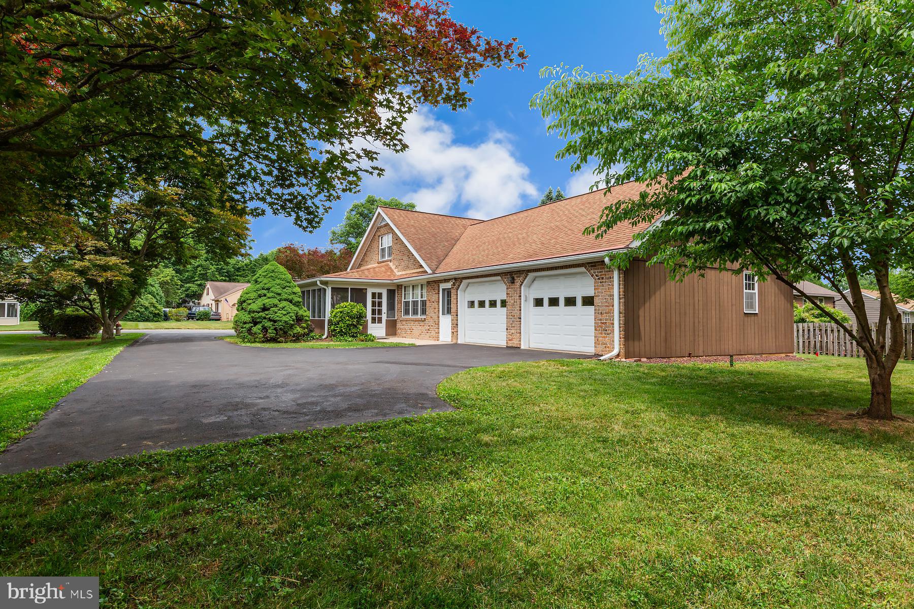 743 BARRHOLLY DRIVE