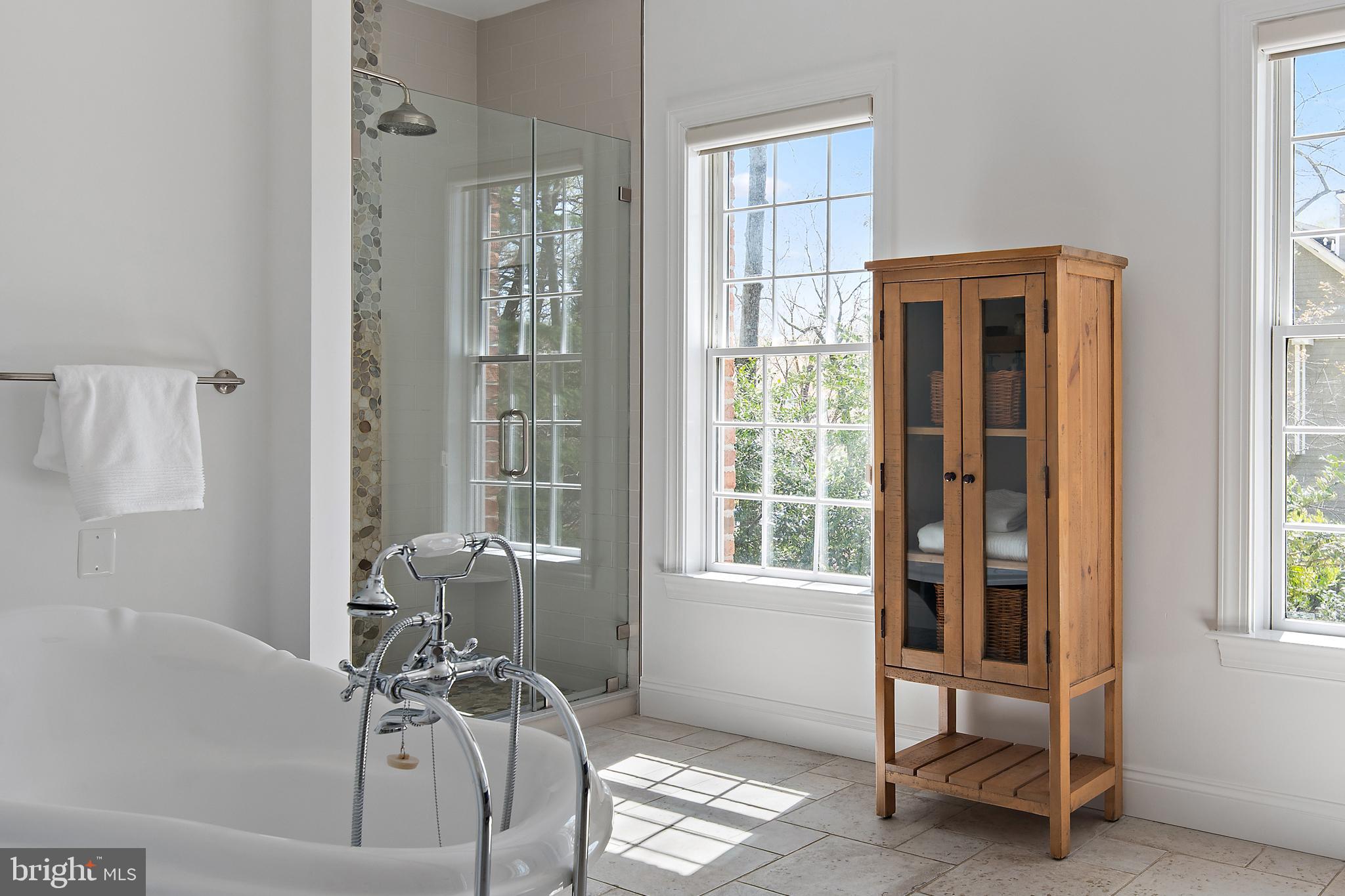 FISHING CREEK FARM - Residential