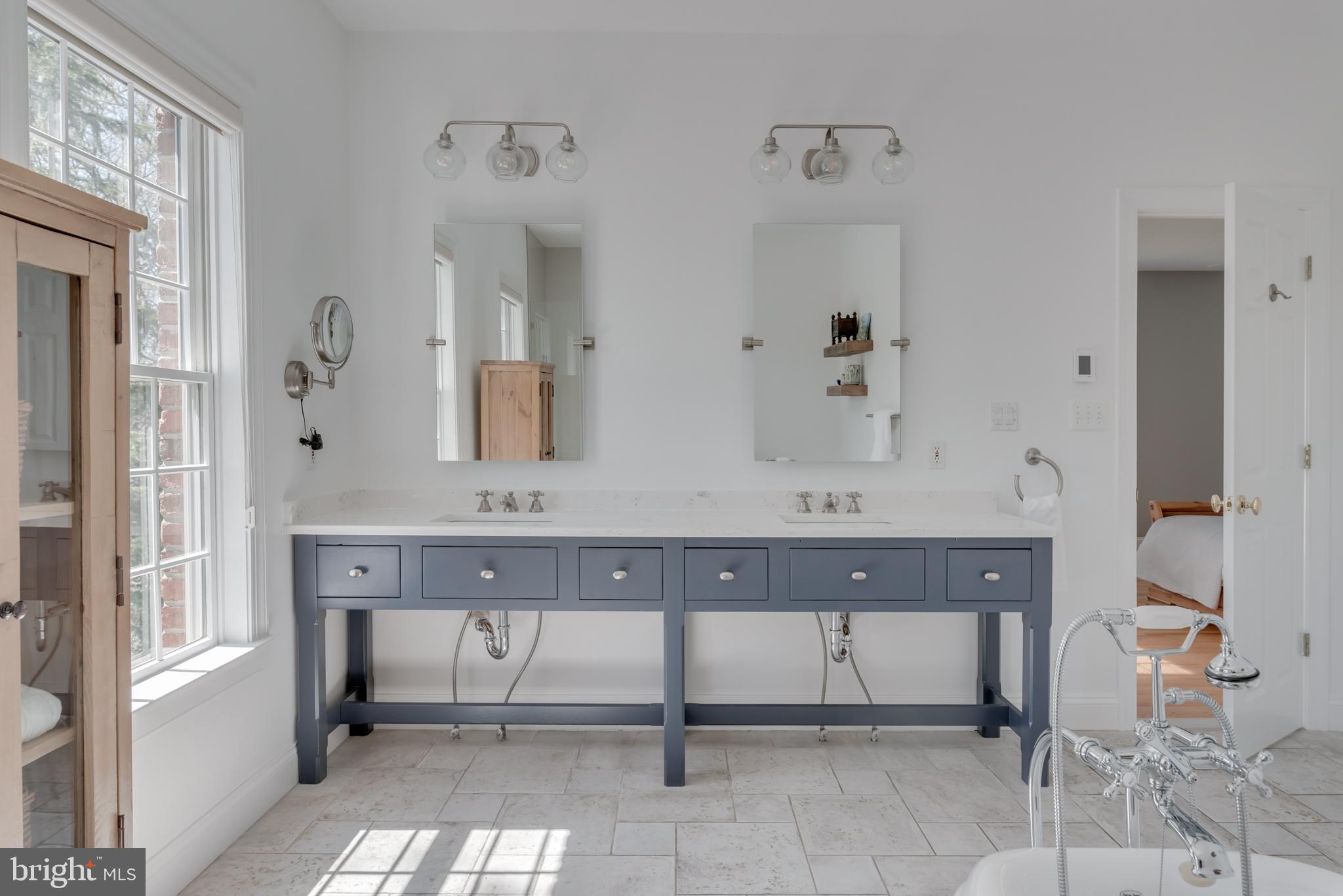 FISHING CREEK FARM - Residential