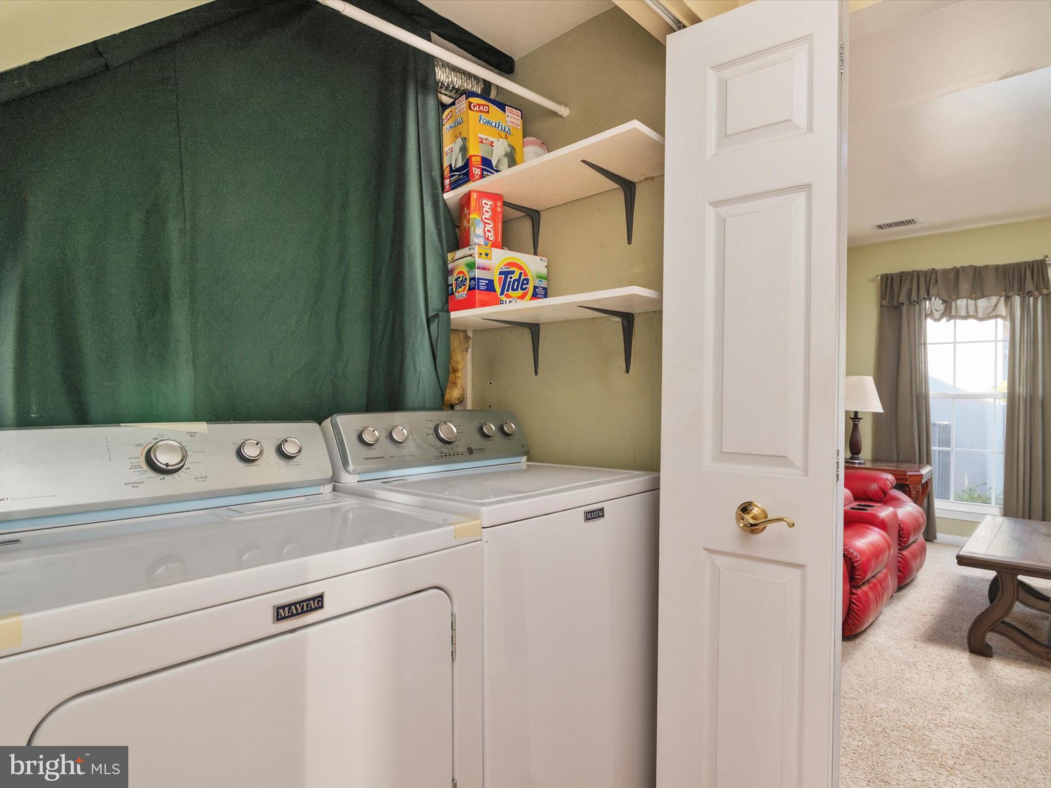 CLOVERLEAF TOWNHOUSES - Residential