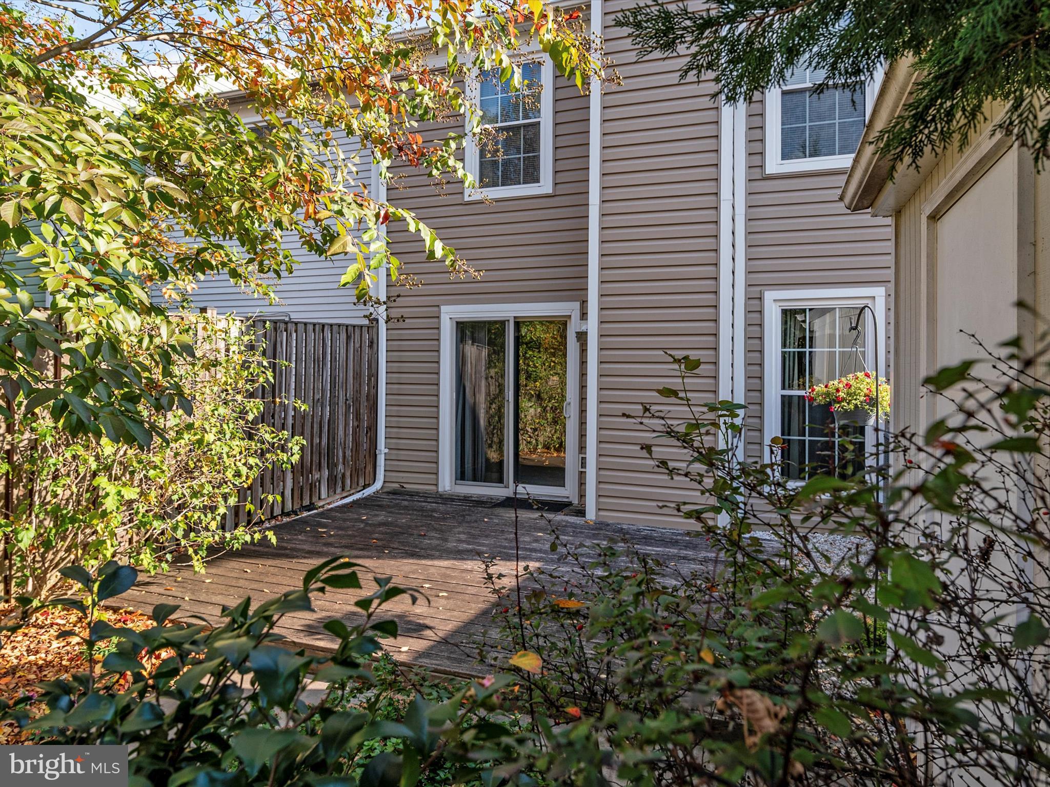 CLOVERLEAF TOWNHOUSES - Residential