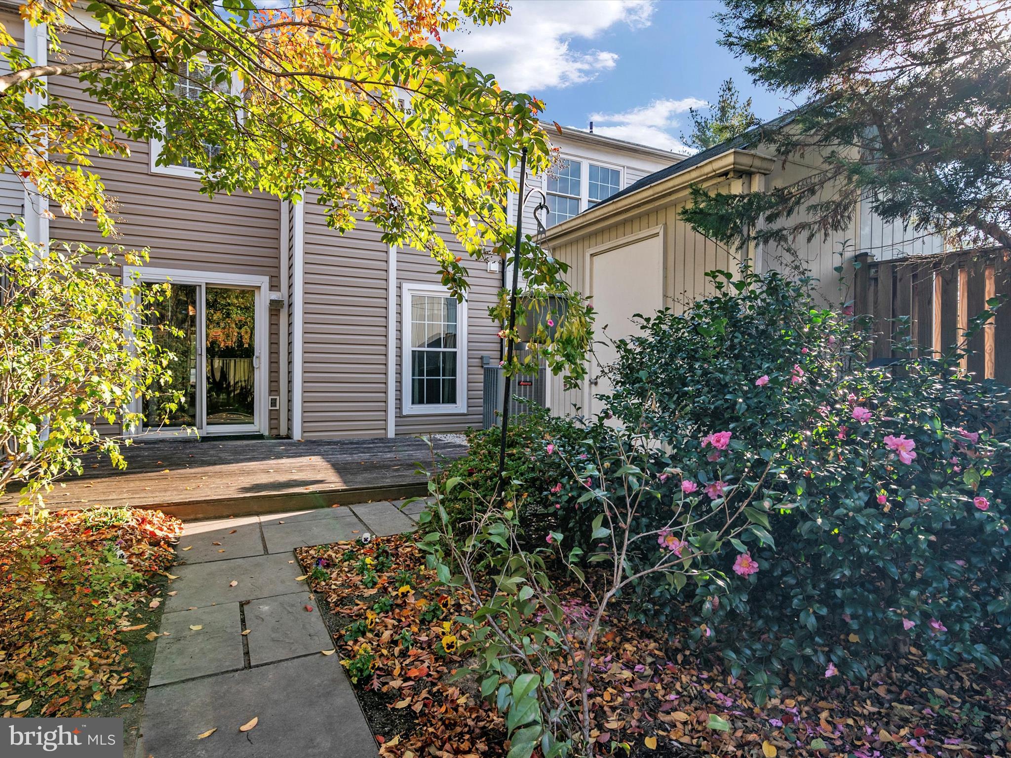 CLOVERLEAF TOWNHOUSES - Residential