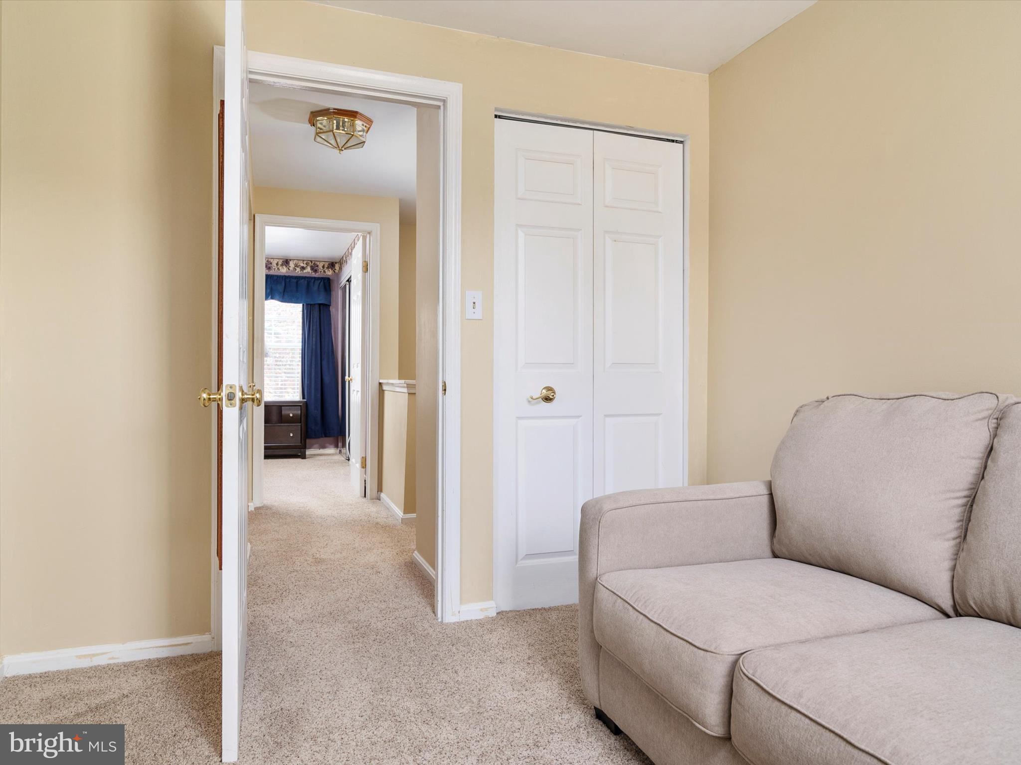 CLOVERLEAF TOWNHOUSES - Residential