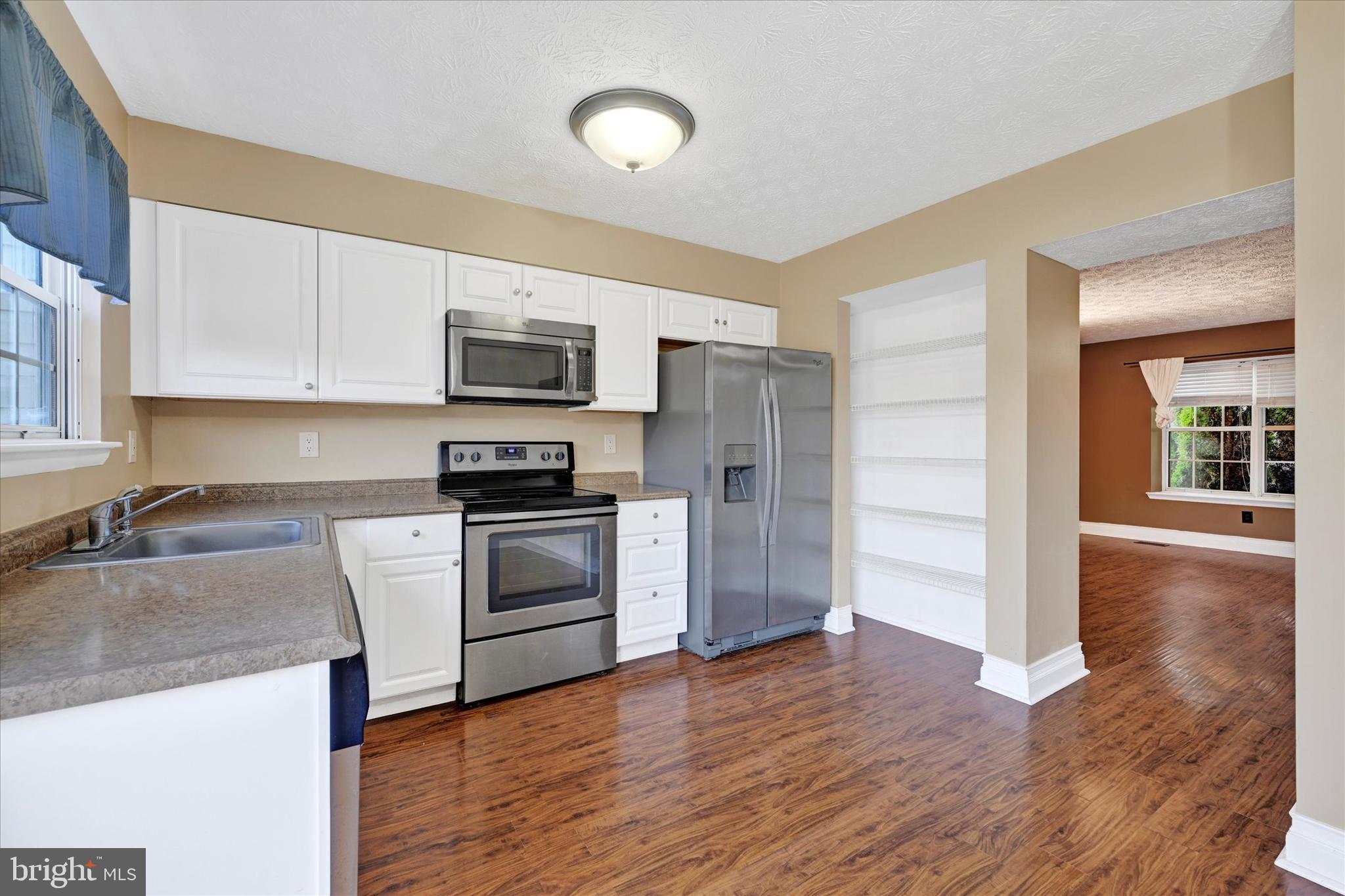 VILLAGE OF PAWNEE - Residential