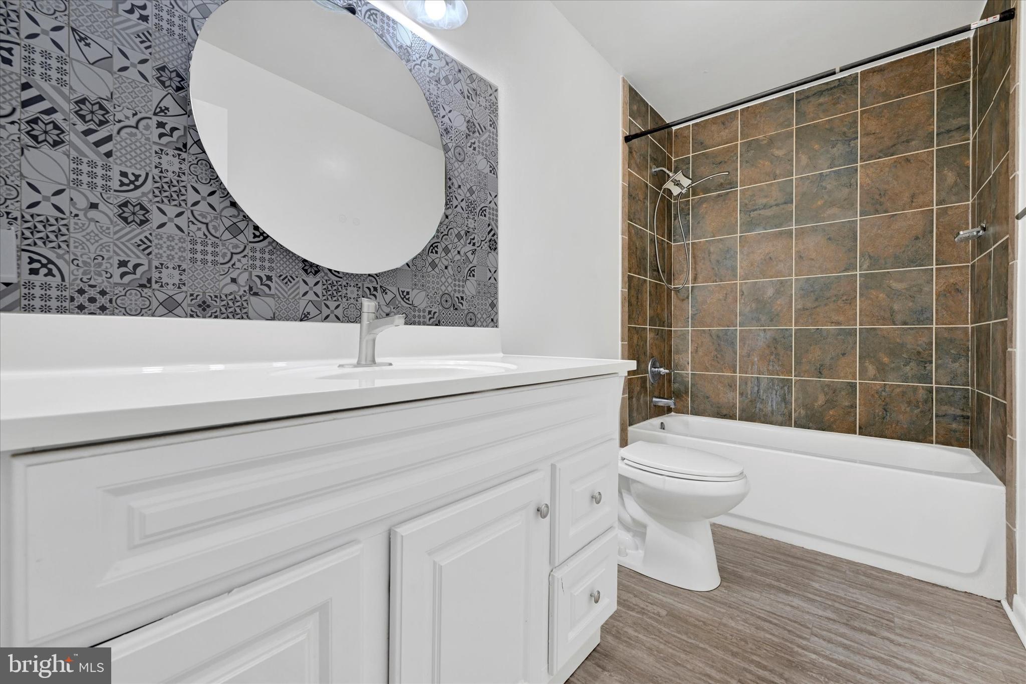 VILLAGE OF PAWNEE - Residential