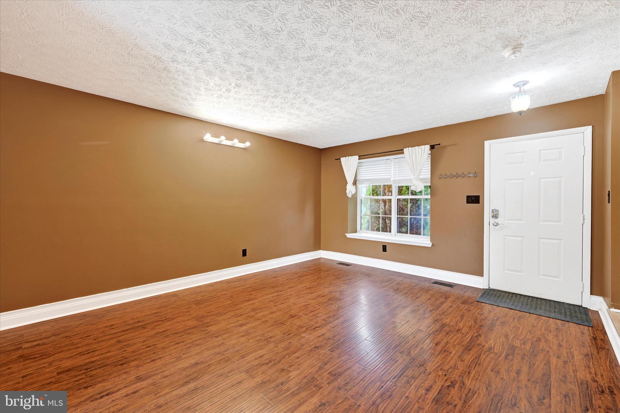 VILLAGE OF PAWNEE - Residential