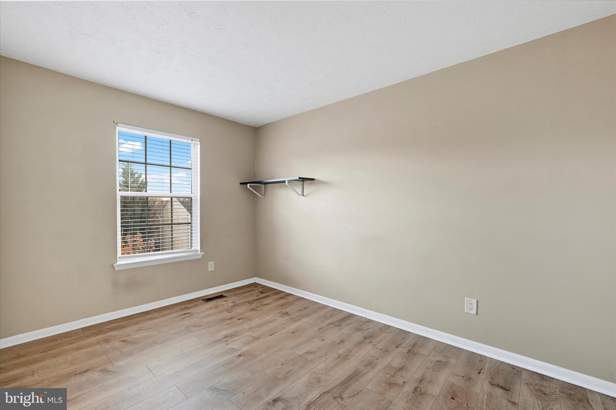 VILLAGE OF PAWNEE - Residential