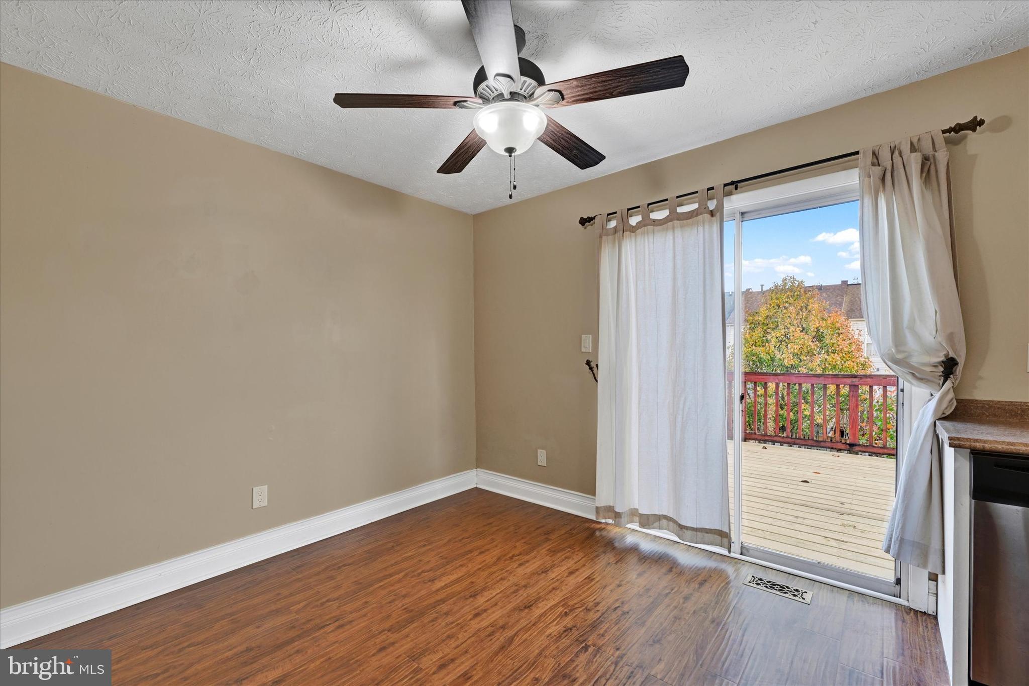 VILLAGE OF PAWNEE - Residential