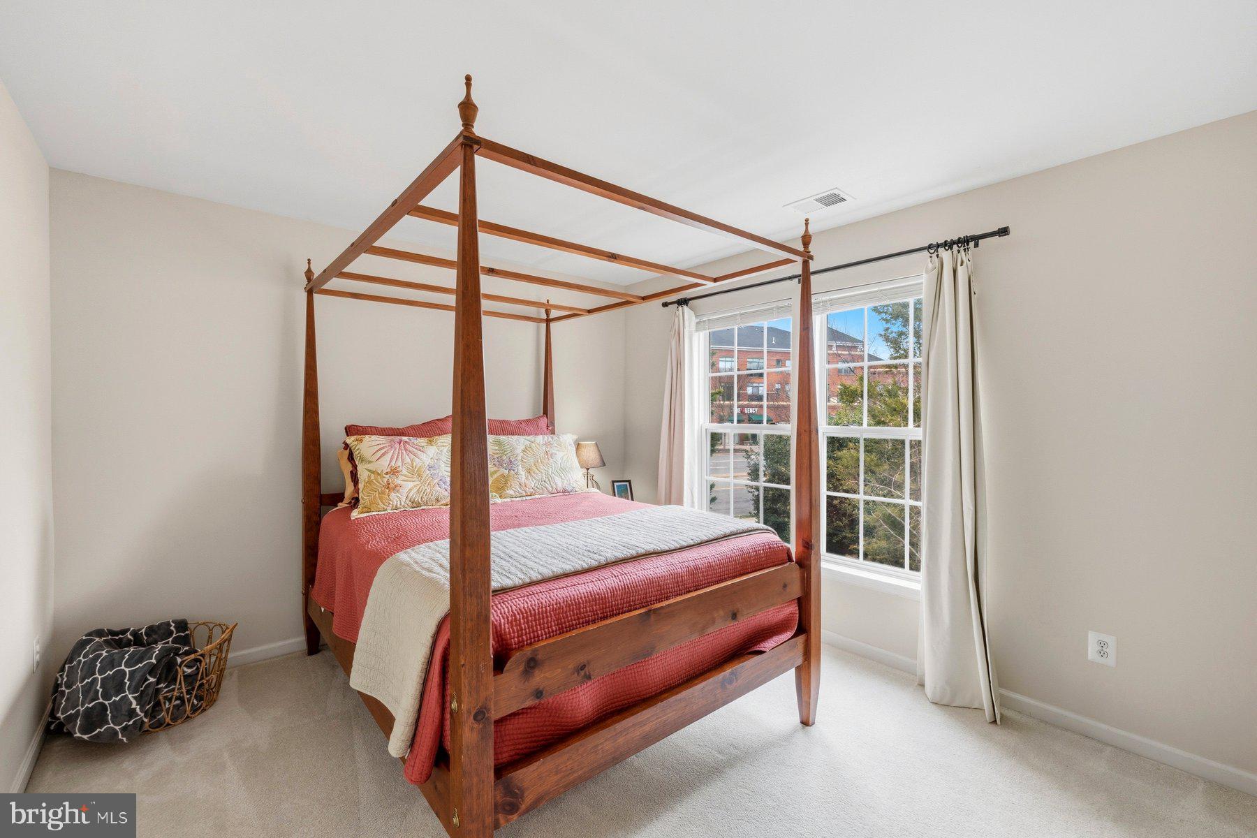 LORTON TOWN CENTER - Residential