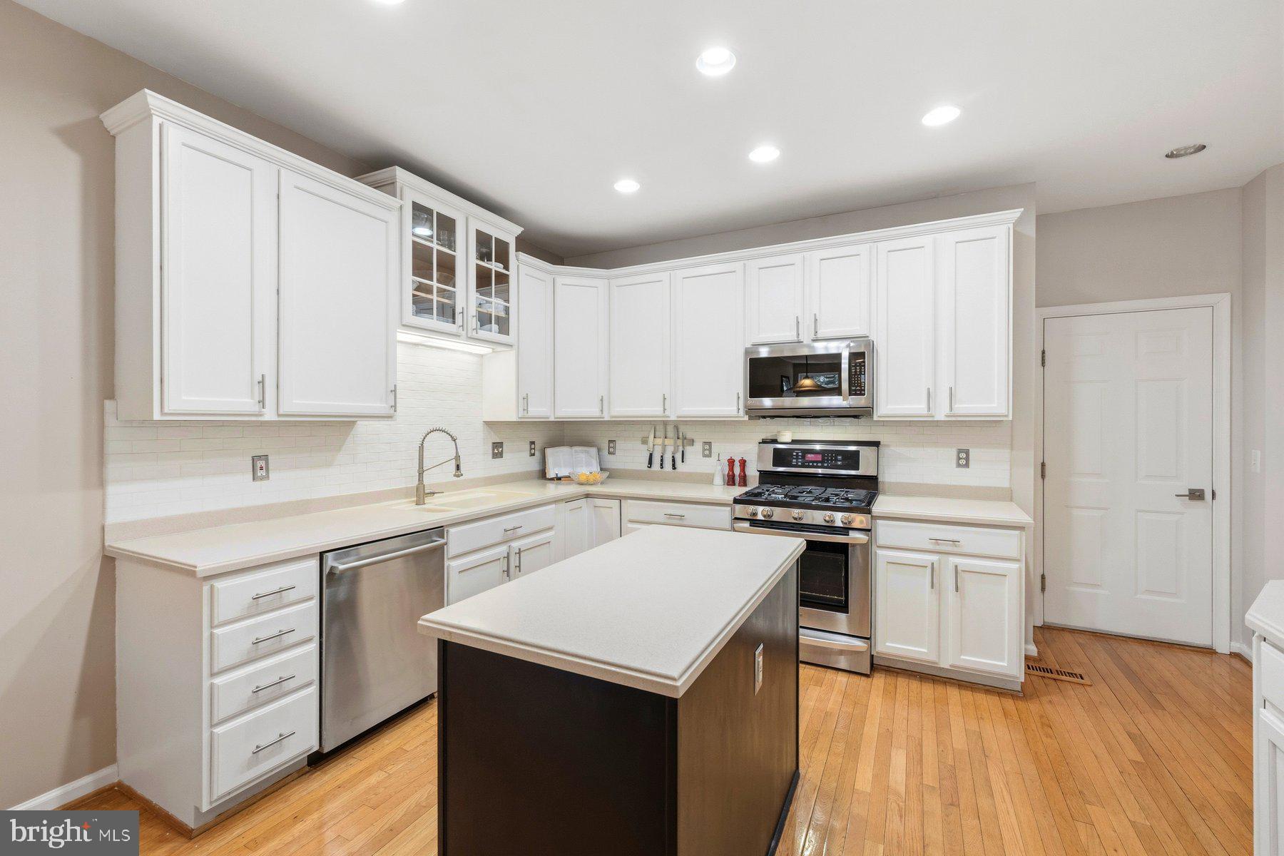 LORTON TOWN CENTER - Residential